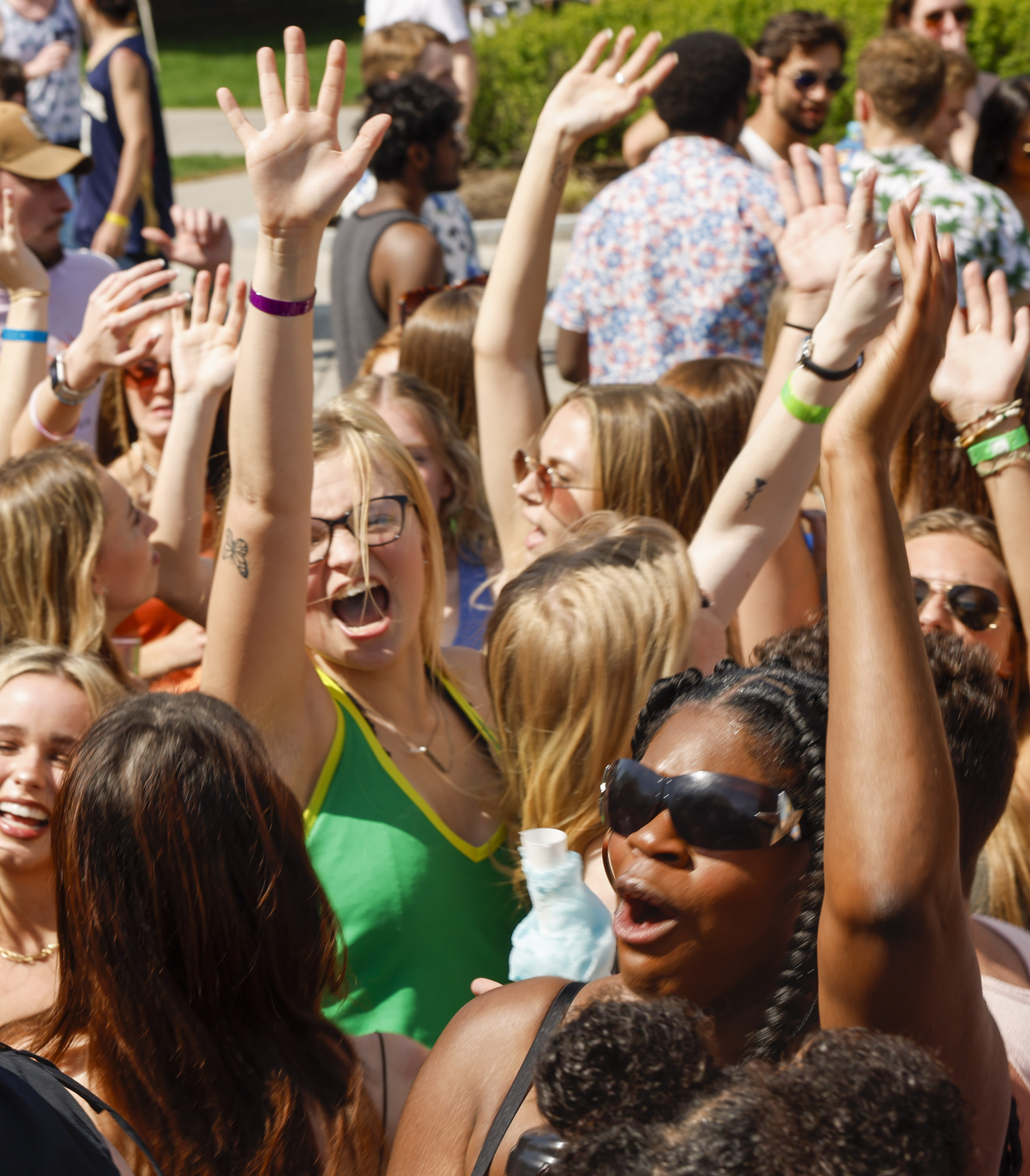 Dolphy Day at Le Moyne College takes advantage of record heat