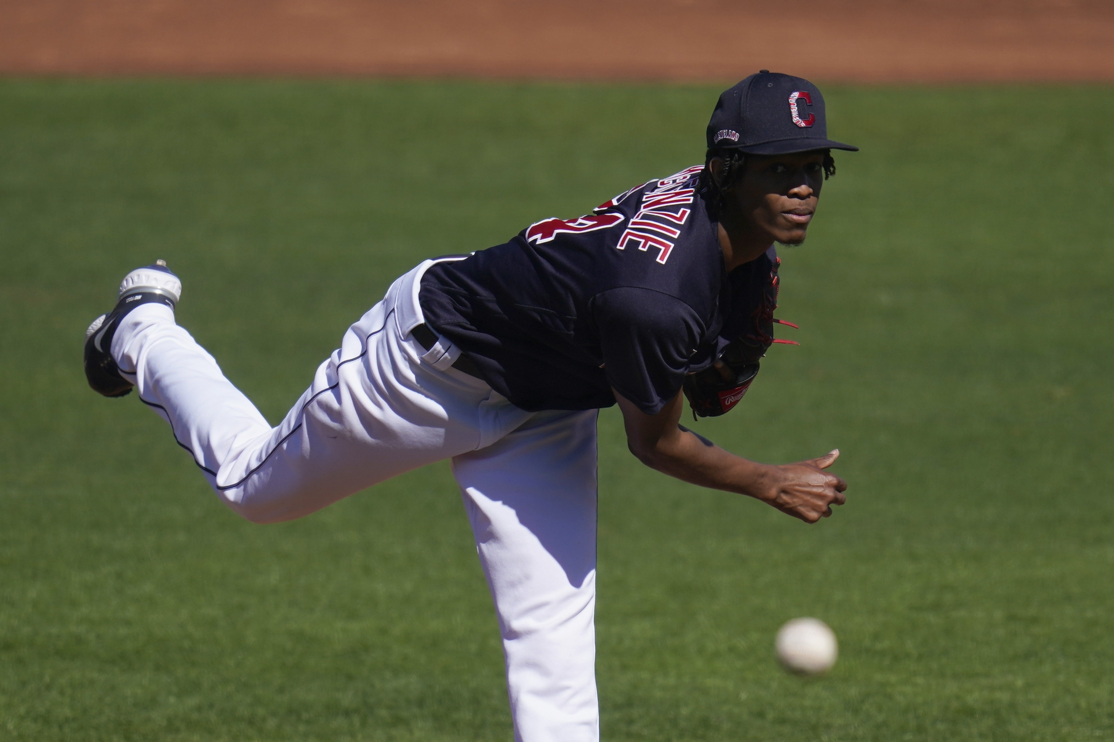 Indians 10, Cubs 4: Javier Baez injured in Cubs' first spring loss