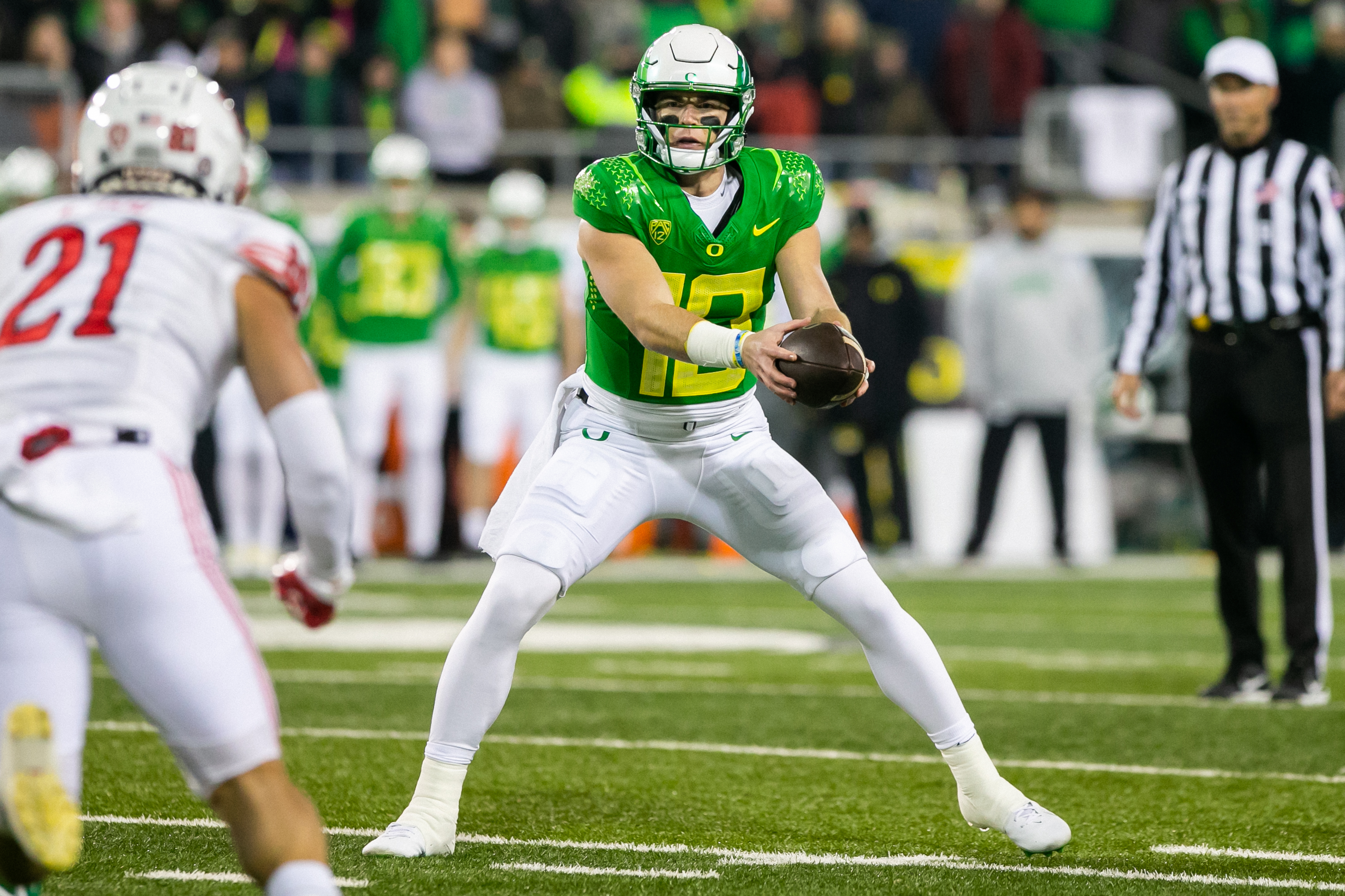 What Year is Bo Nix in College? A Dive into His Transfer to Oregon and  Collegiate Career