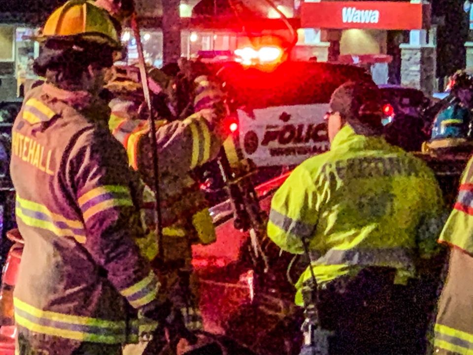 UPDATE MacArthur Road crash sends 4 to hospital (PHOTOS)