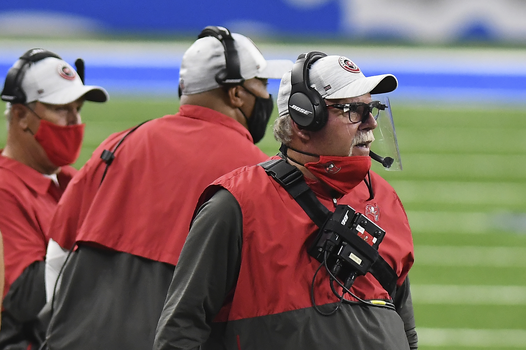 Bruce Arians and his place among the men of many hats