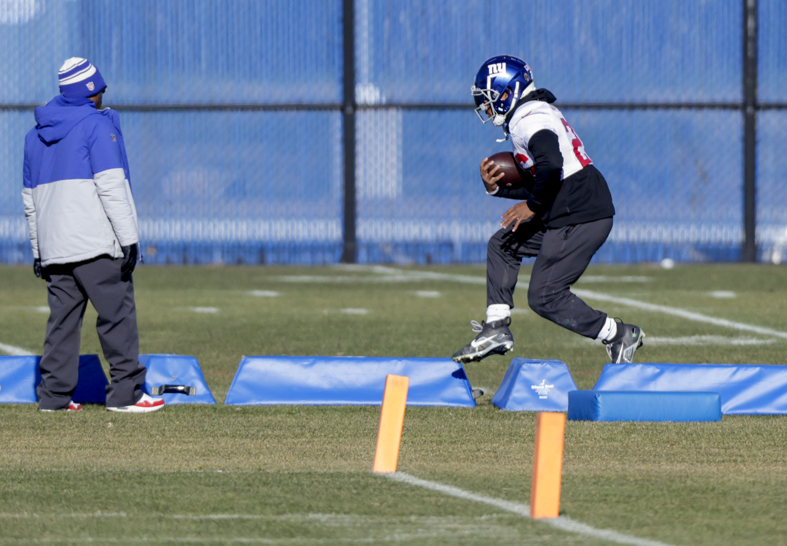 Indianapolis Colts to hire Giants RBs coach DeAndre Smith