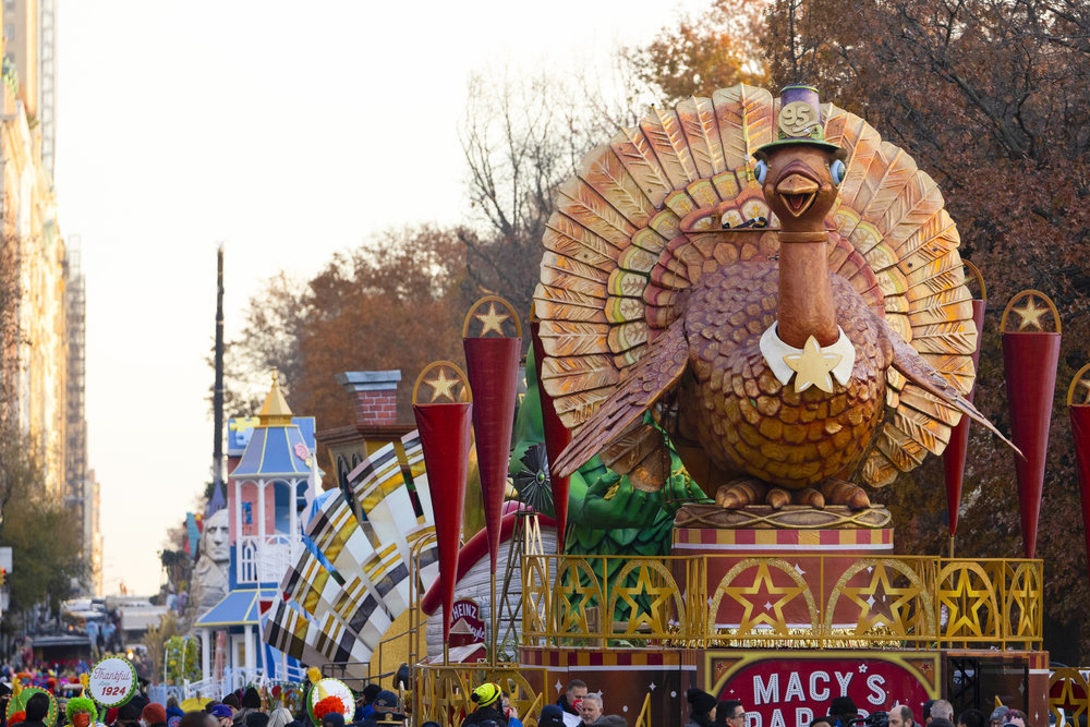 What's on TV Thursday: Thanksgiving day parade; NFL Football - Los