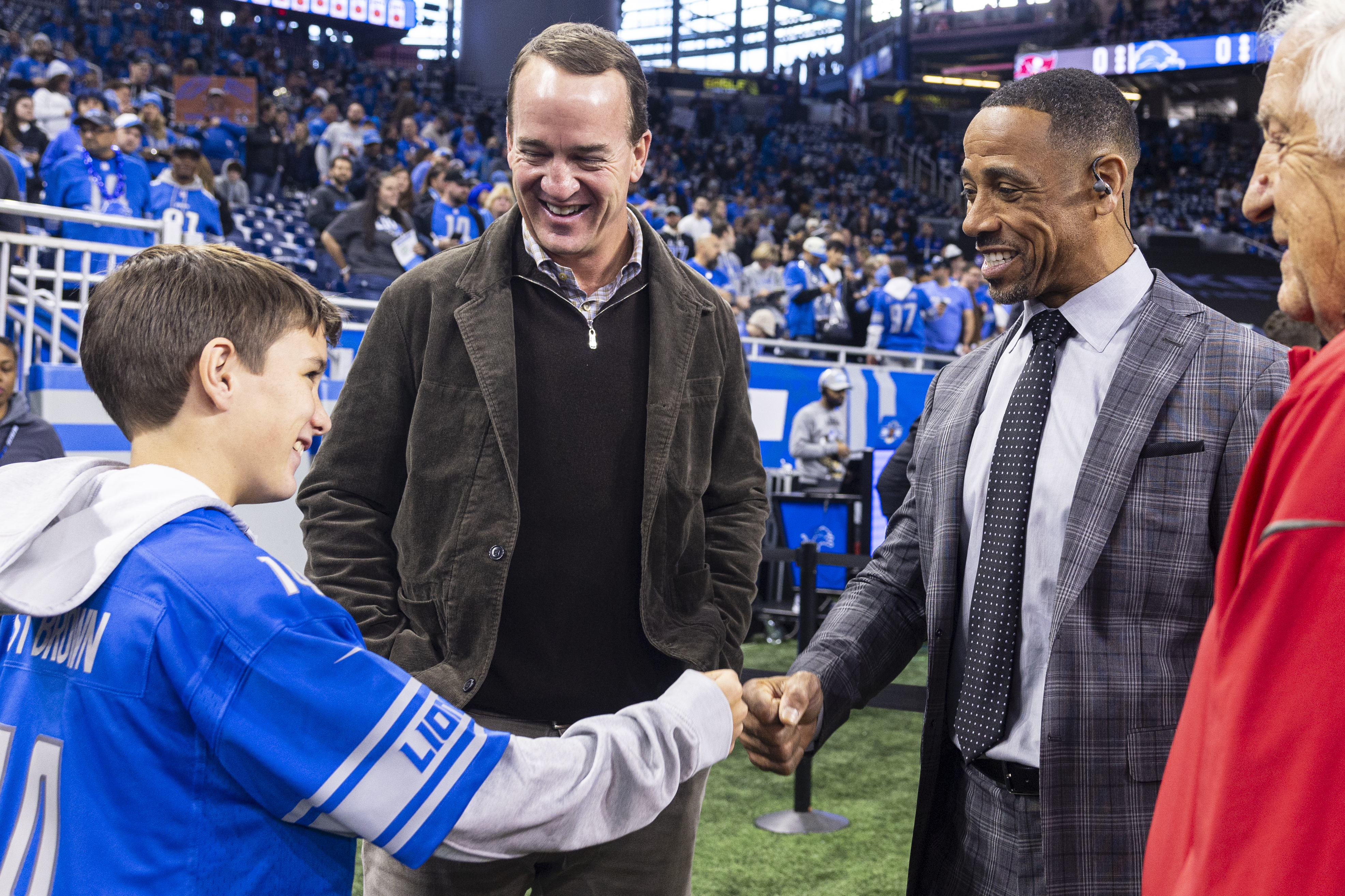 Celebrity-studded sideline: See which big stars showed up this week for  Lions playoff win 