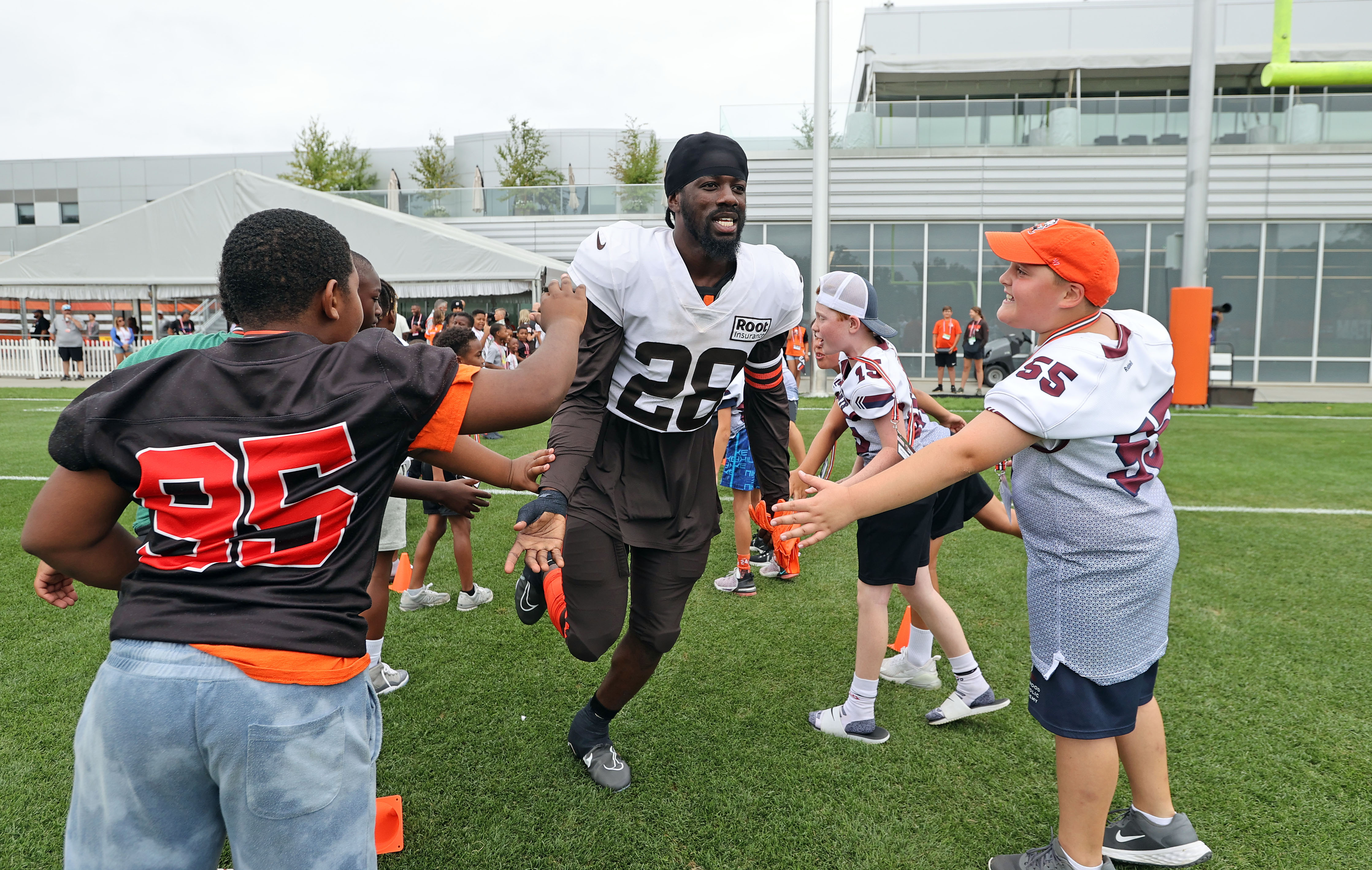 PHOTOS: Browns training camp, Aug. 9, 2022 – News-Herald