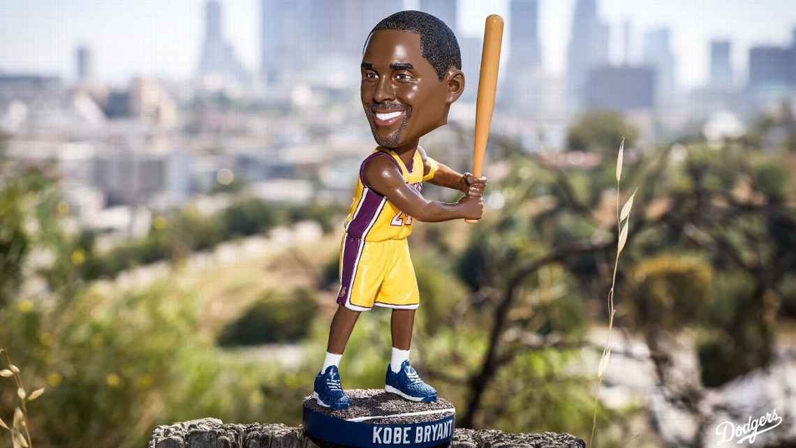 スポーツ Kobe Bryant Bobblehead Dodgers Kobe Bryant bobblehead night ticket prices: Where to buy
