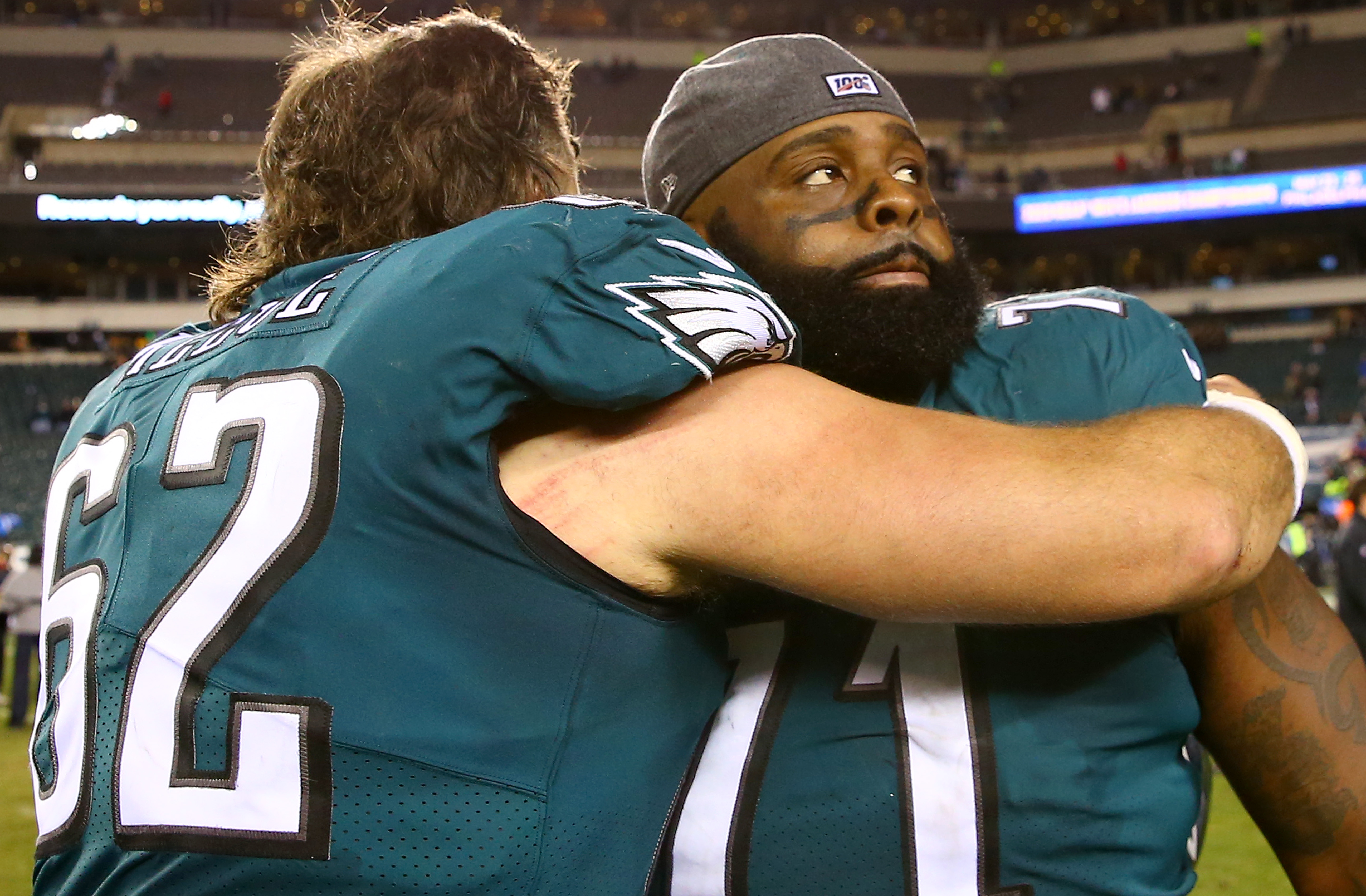 Eagles' Jason Kelce and Jason Peters are getting used to working