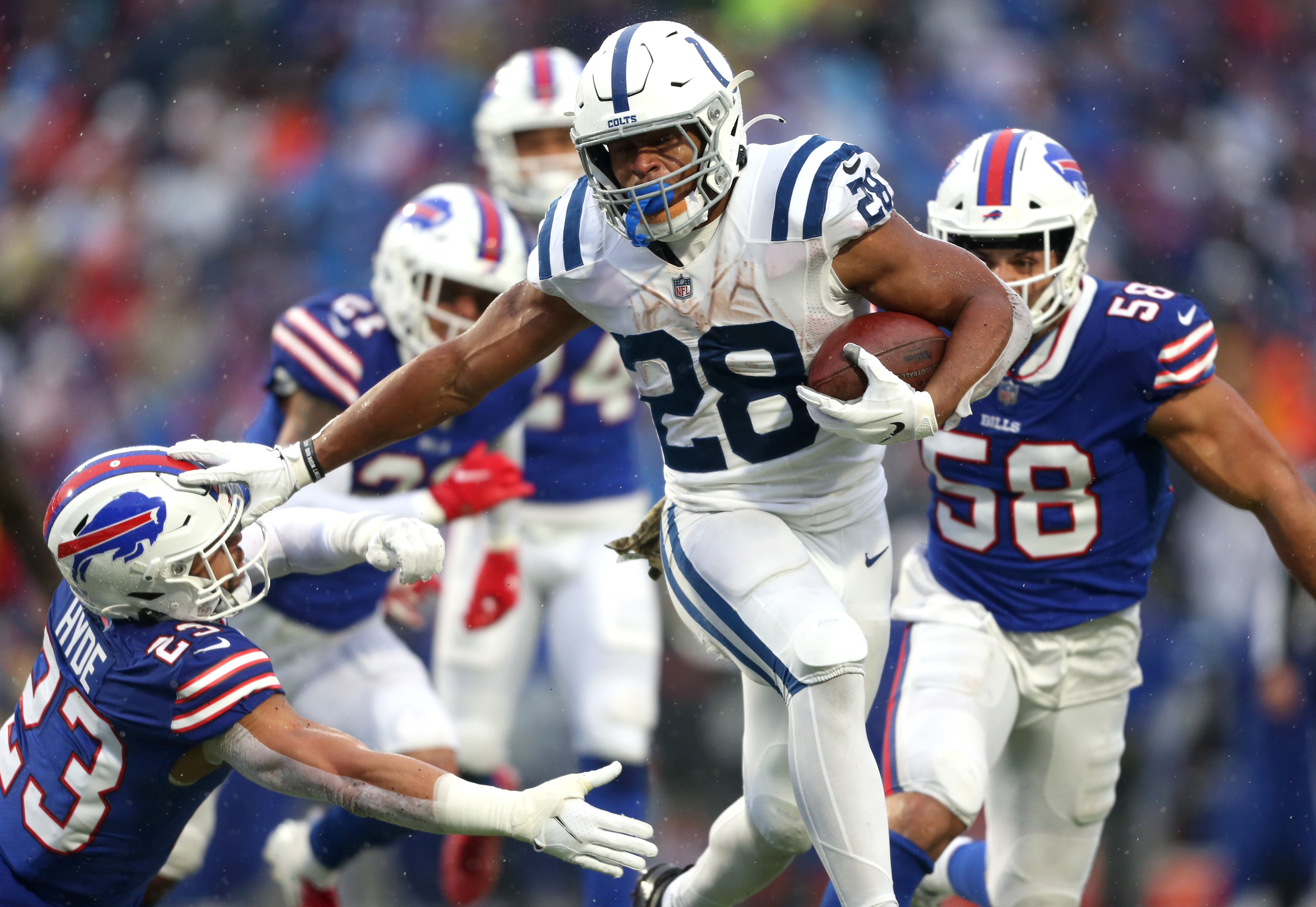 Bills defense has no answers for Colts RB Jonathan Taylor in