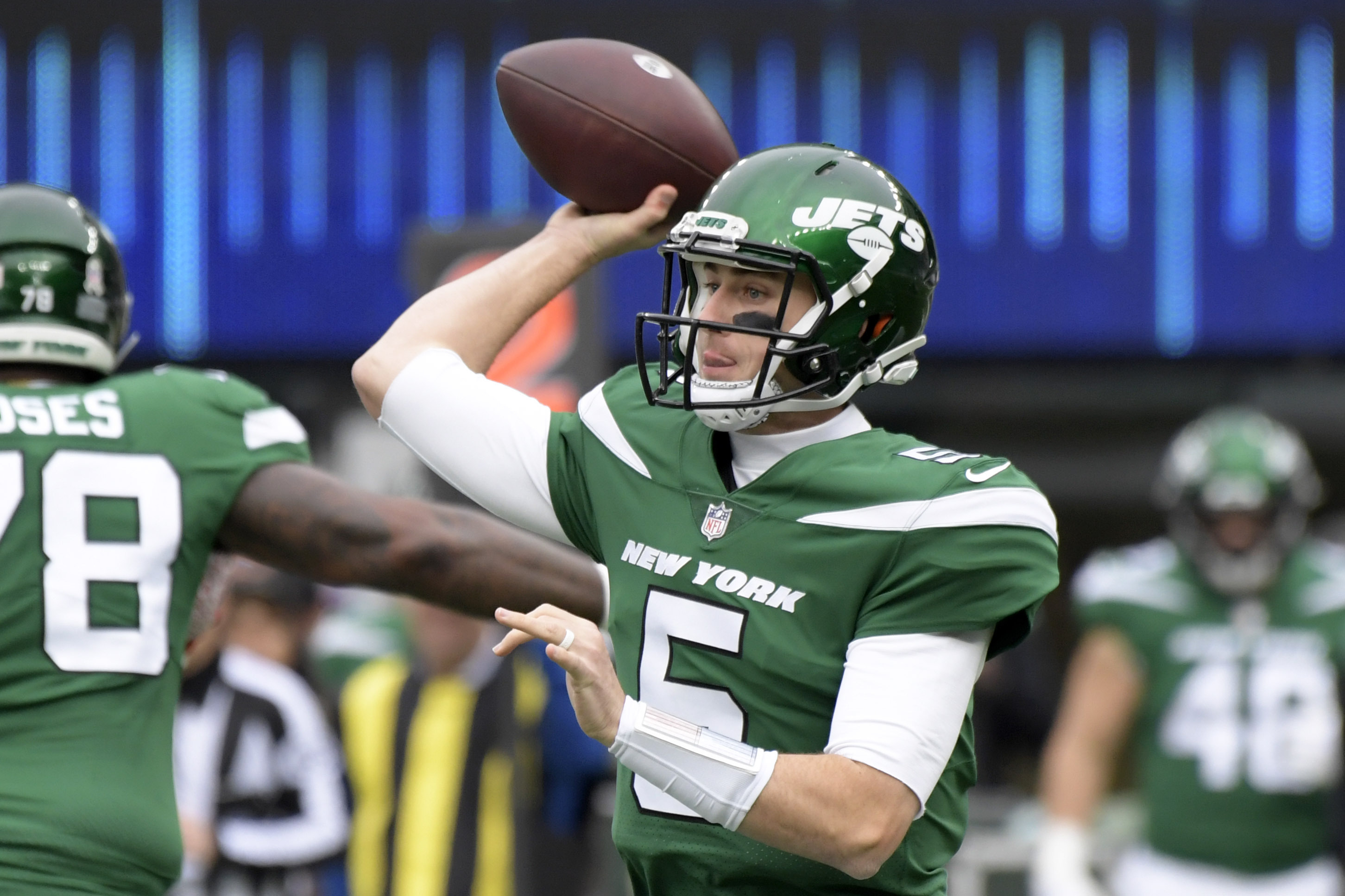 Bills get right against Mike White and the Jets with a 45-17 win in New  Jersey