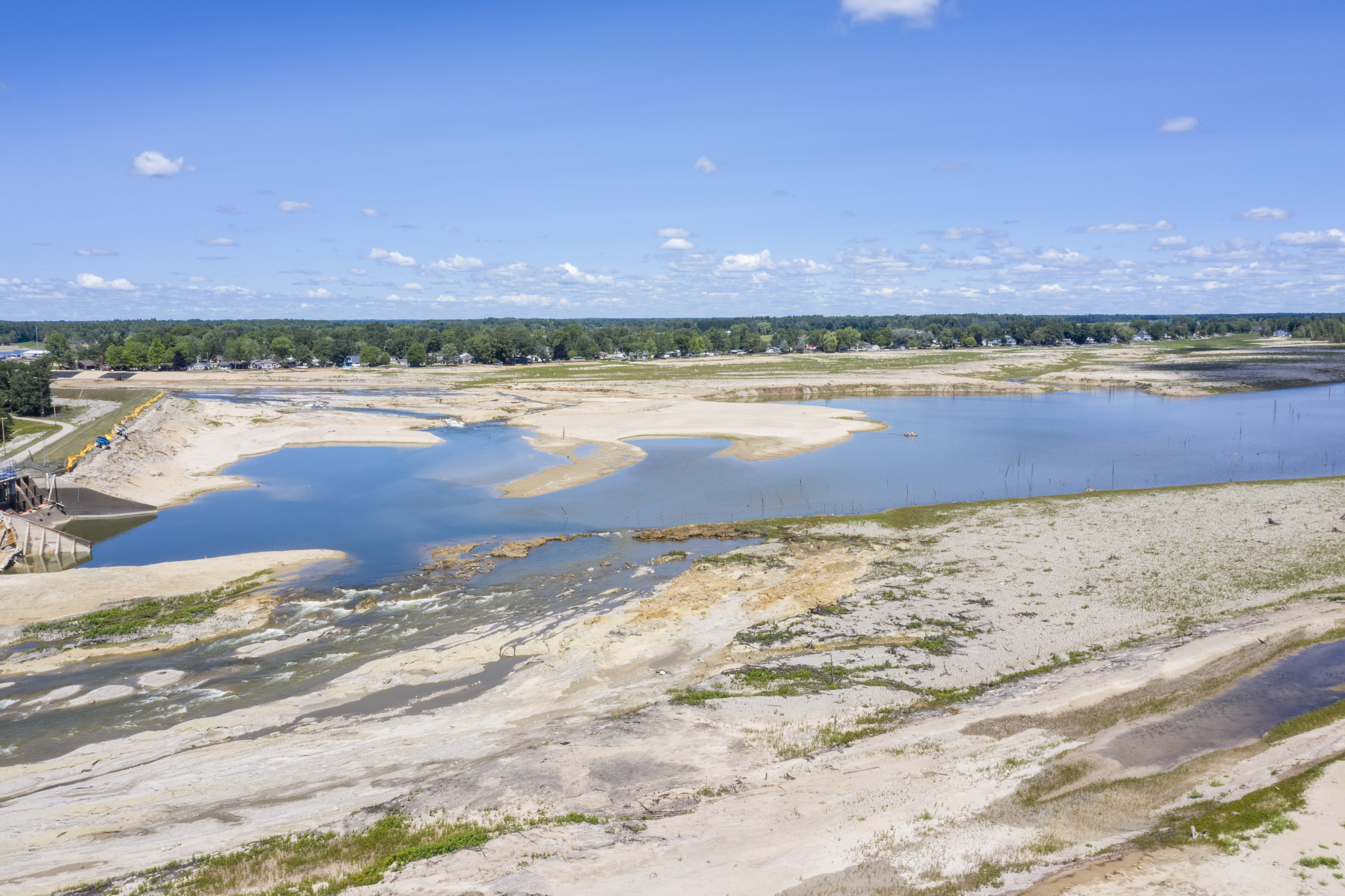 A view of what's left of Wixom Lake in Hope Township on Thursday, July 30, 2020. The devastating flood in May due to the failure of the Edenville and Sanford Dam left Wixom and Sanford Lake nearly empty. (Kaytie Boomer | MLive.com)