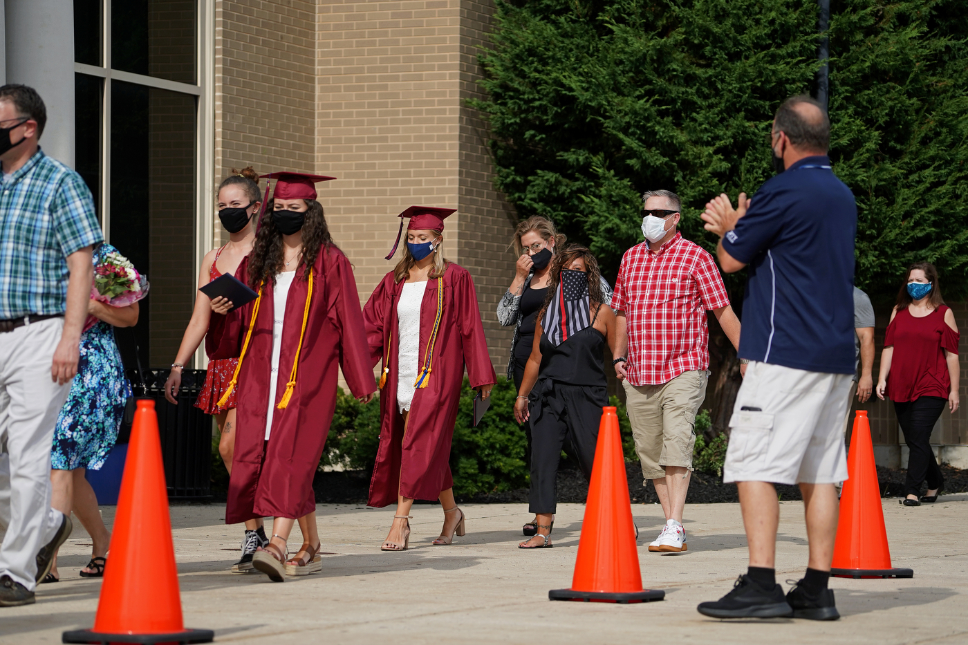 Liberty High School Class of 2020 celebrates graduation ...