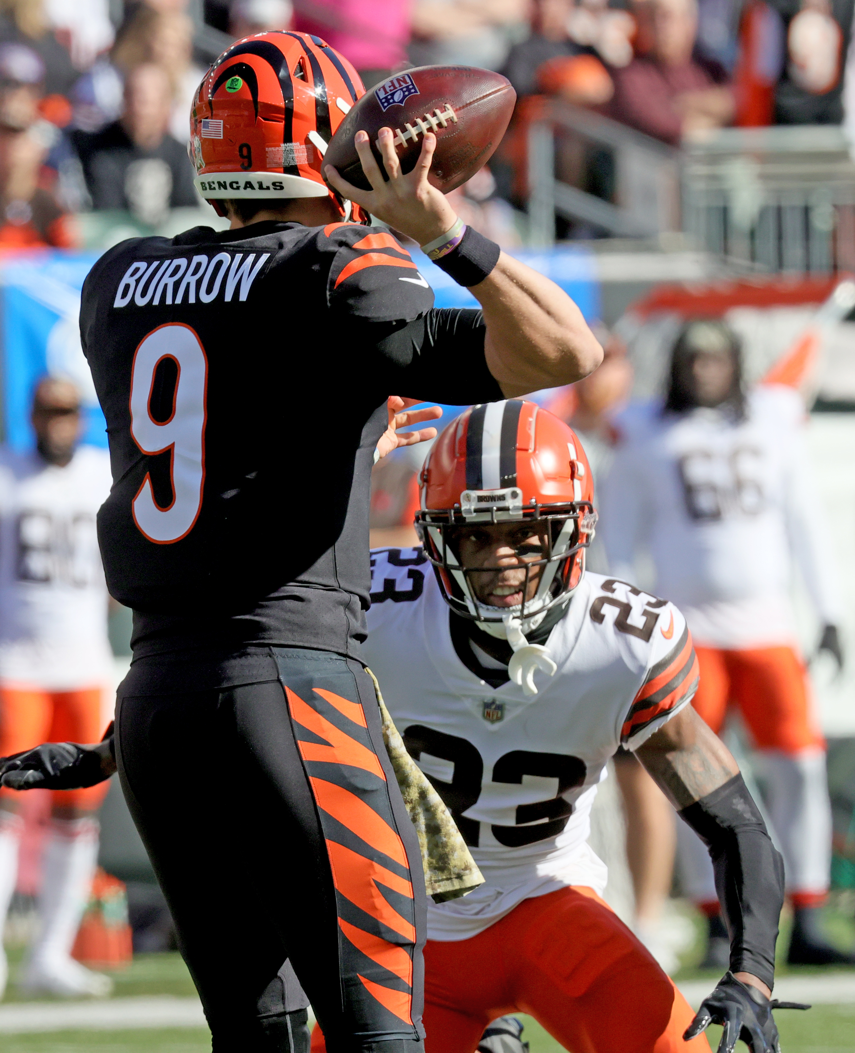 Cleveland Browns defeat Cincinnati Bengals and Paul Brown in first