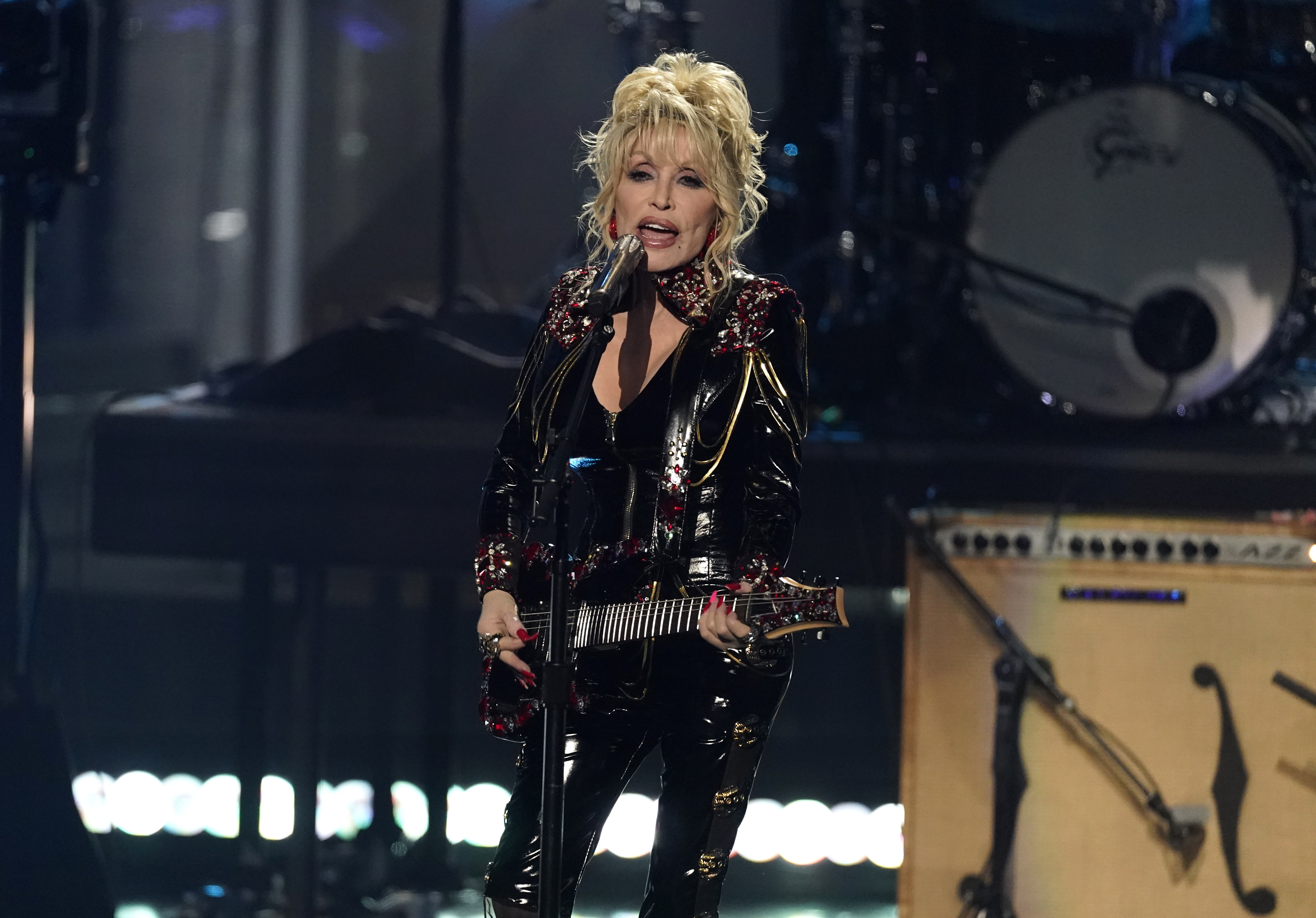 Dolly Parton leads star-studded music video in Patriots jersey to