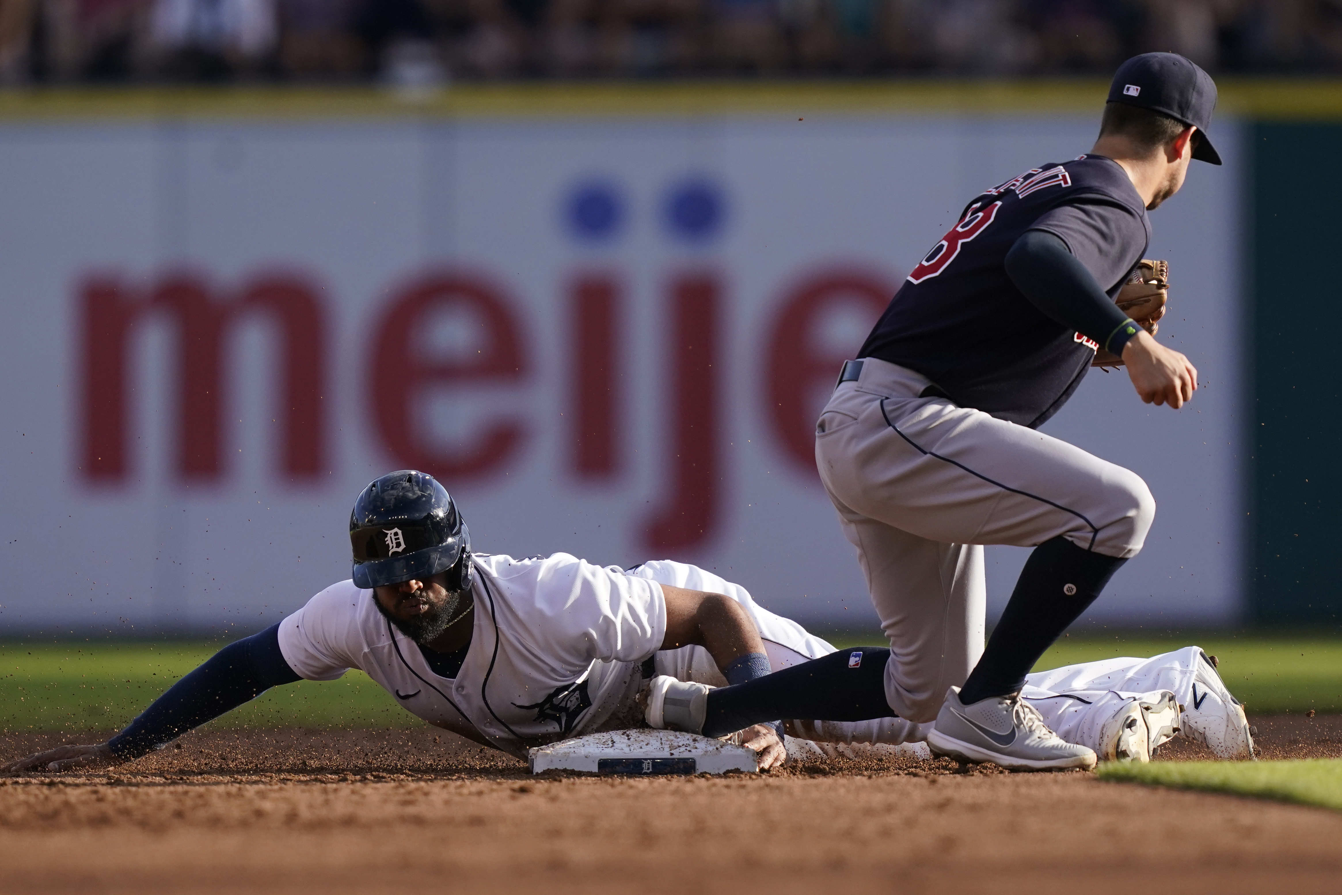 Can Myles Straw lessen the sting of a long-ago Cleveland Indians trade?  Hey, Hoynsie 