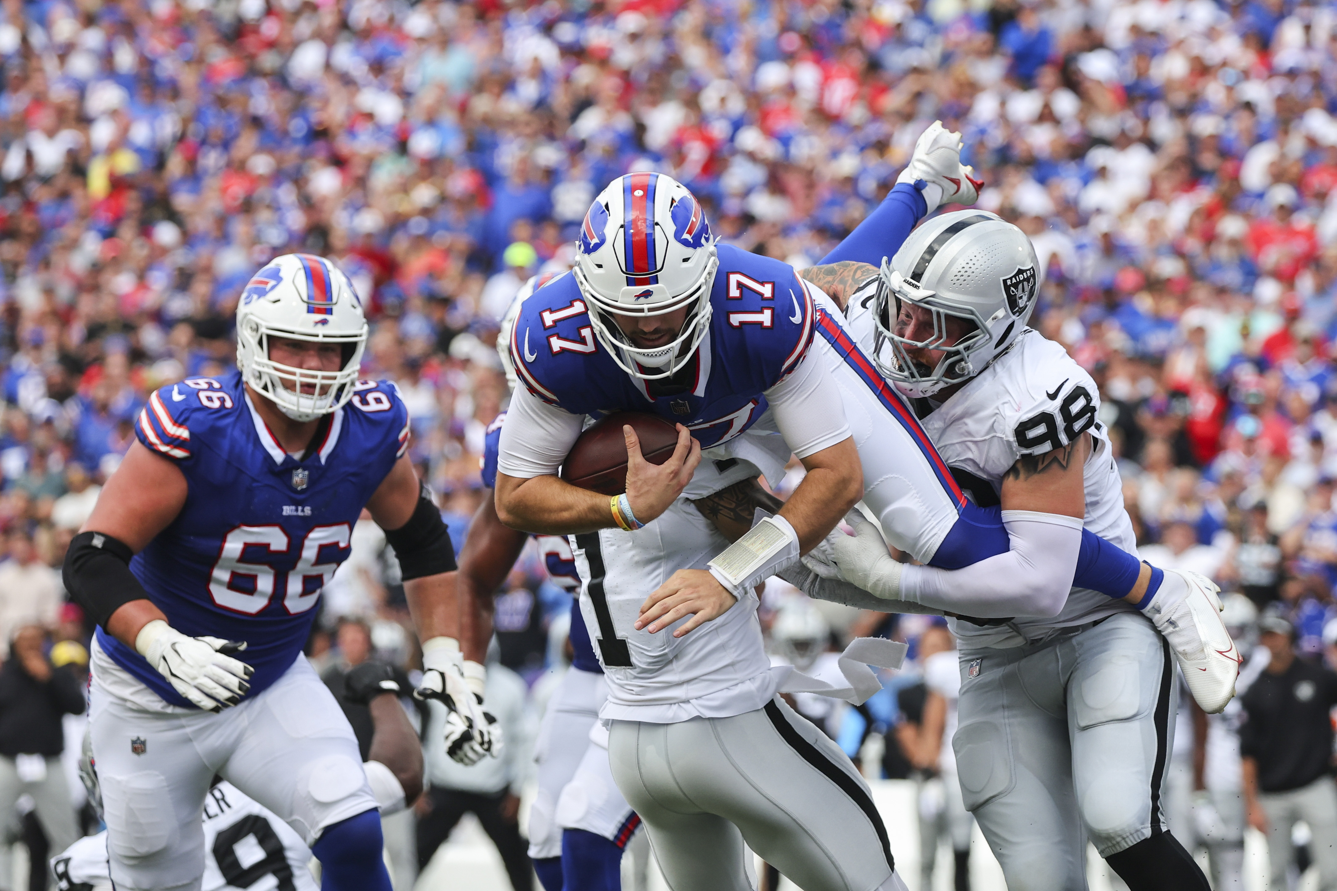 Buffalo Bills defensive tackle Tim Settle (99) during a break in