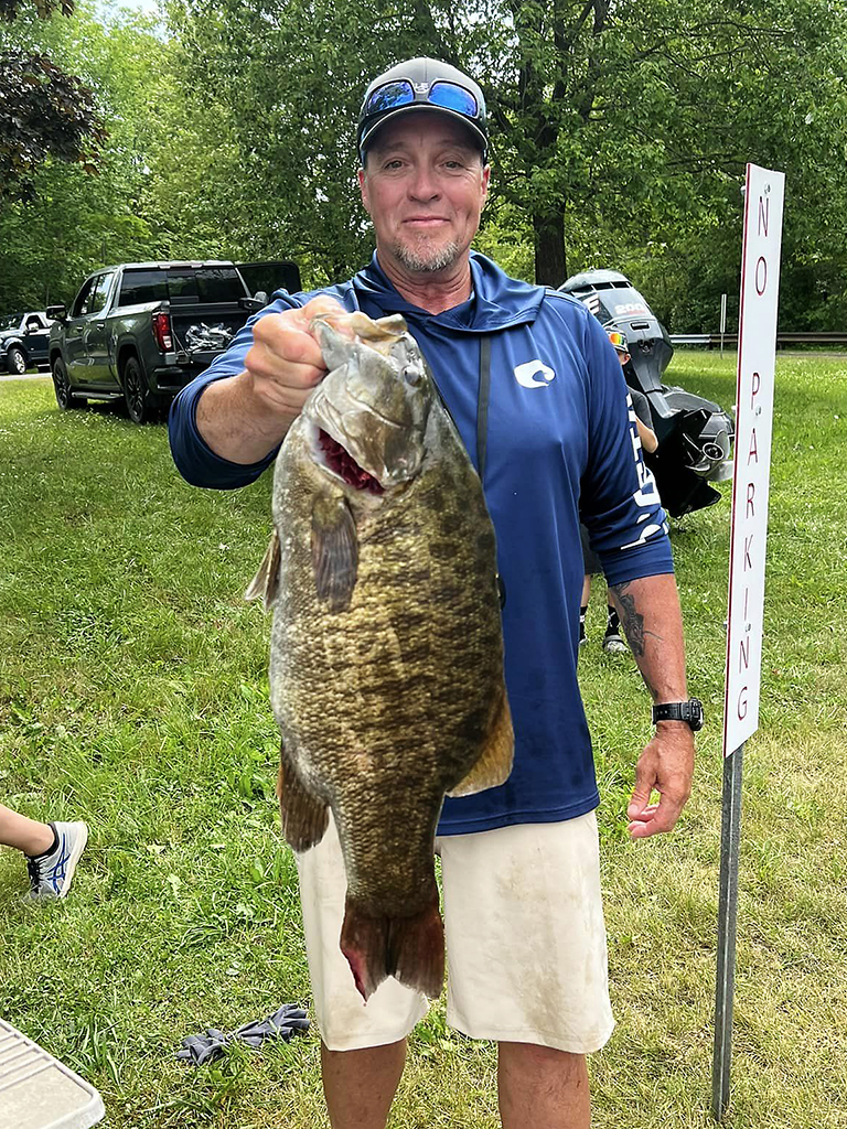 Upstate angler smashes his own NY State record, lands monster 9