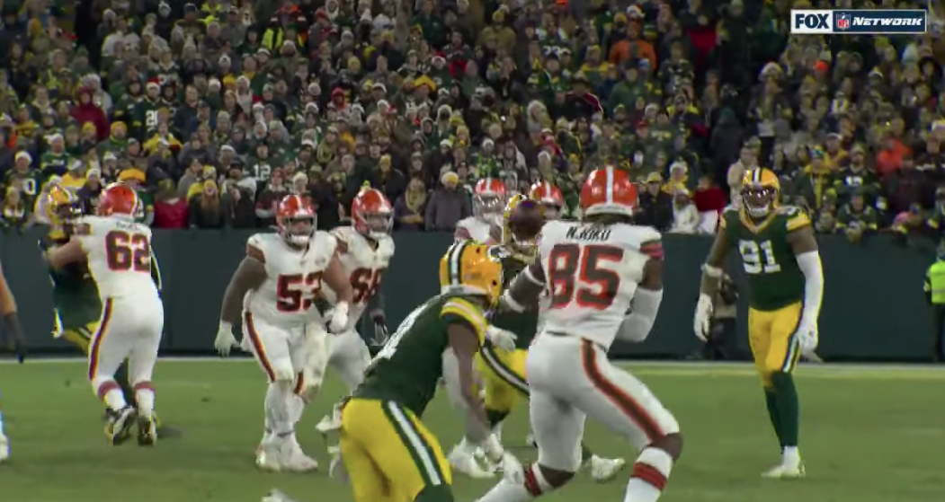 Nick Chubb tries to be the hero for the Browns, but it's not enough in loss  to Packers: Ashley Bastock 