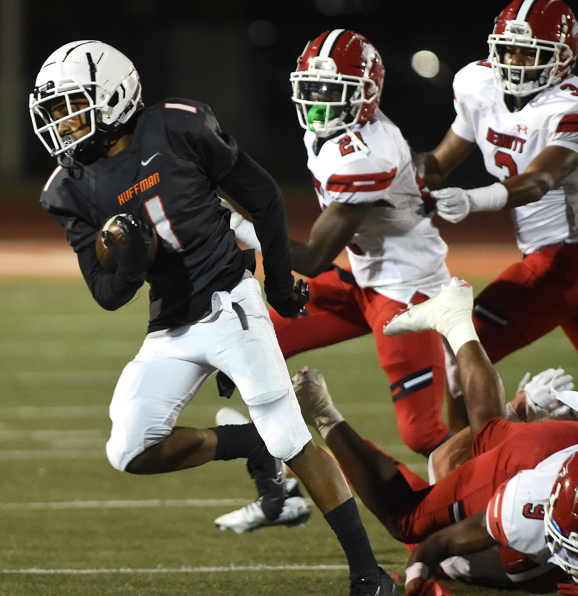 Hewitt-Trussville vs Huffman football - al.com