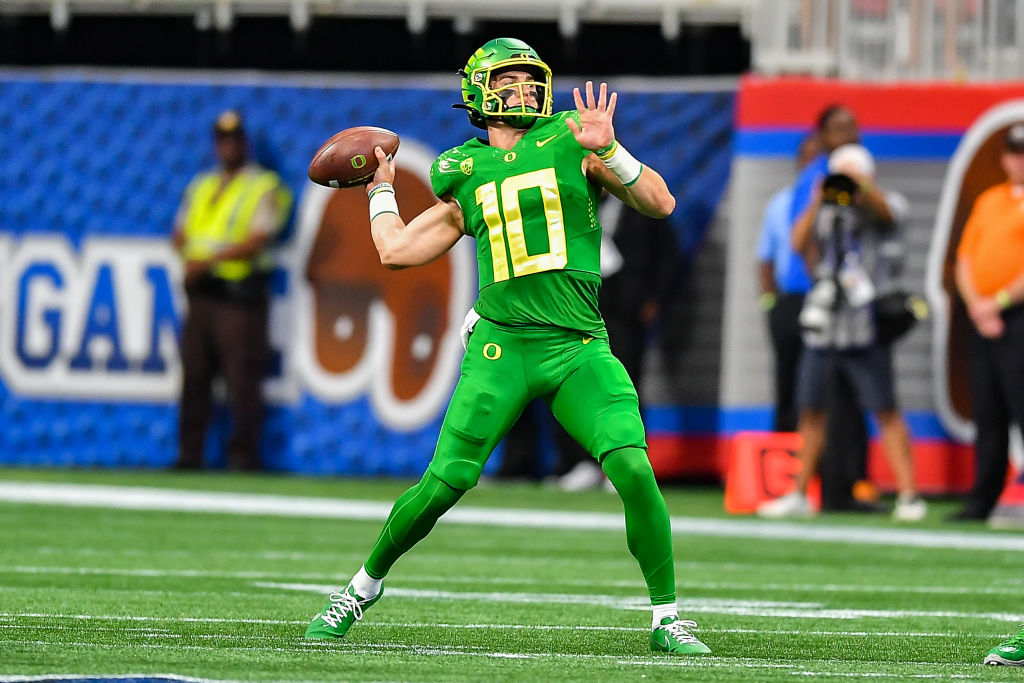 Oregon Football: Dan Lanning Sticking With Bo Nix as Starting Quarterback  After Georgia Loss - Sports Illustrated Oregon Ducks News, Analysis and More