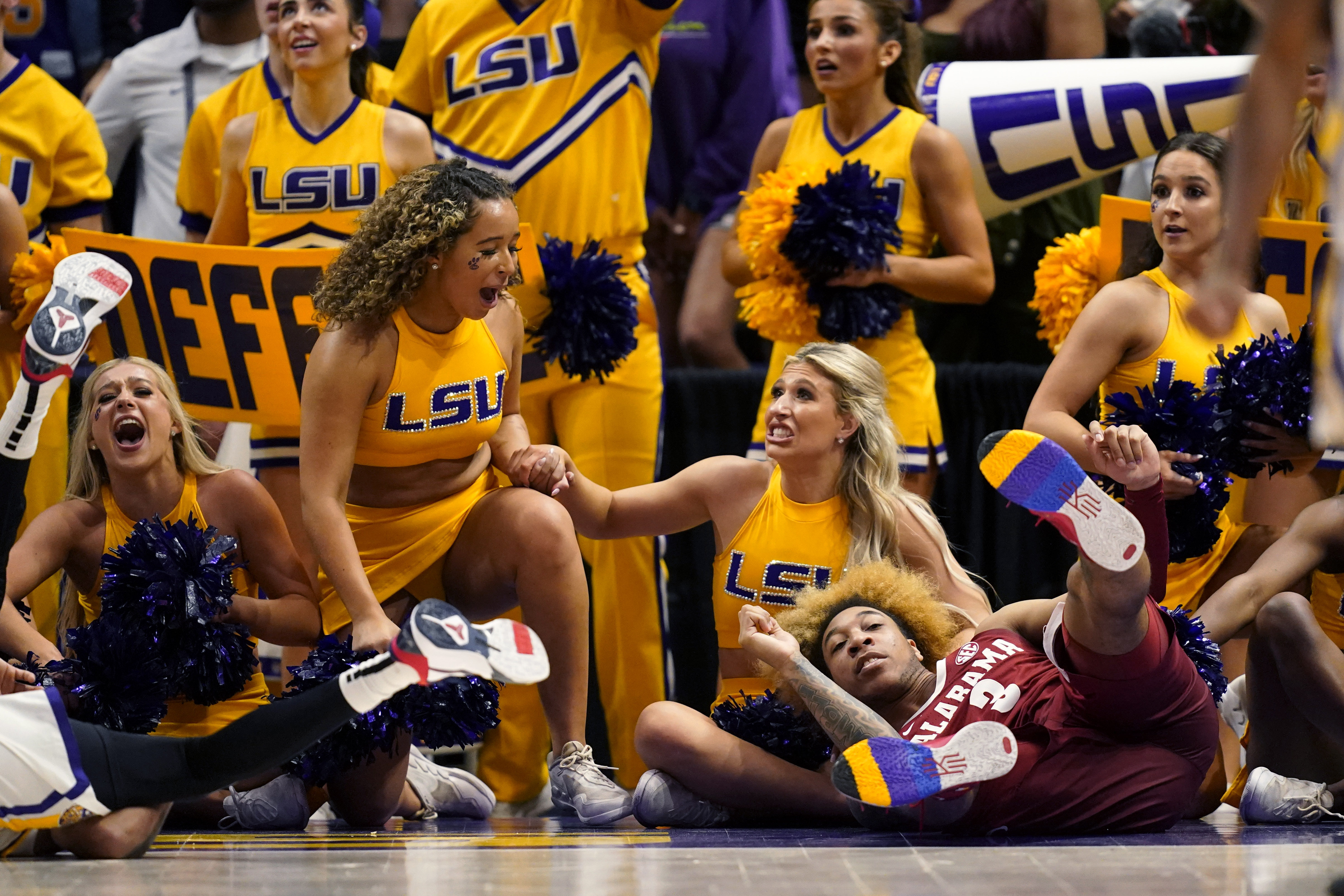 LSU vs. Iowa, women's national championship betting odds