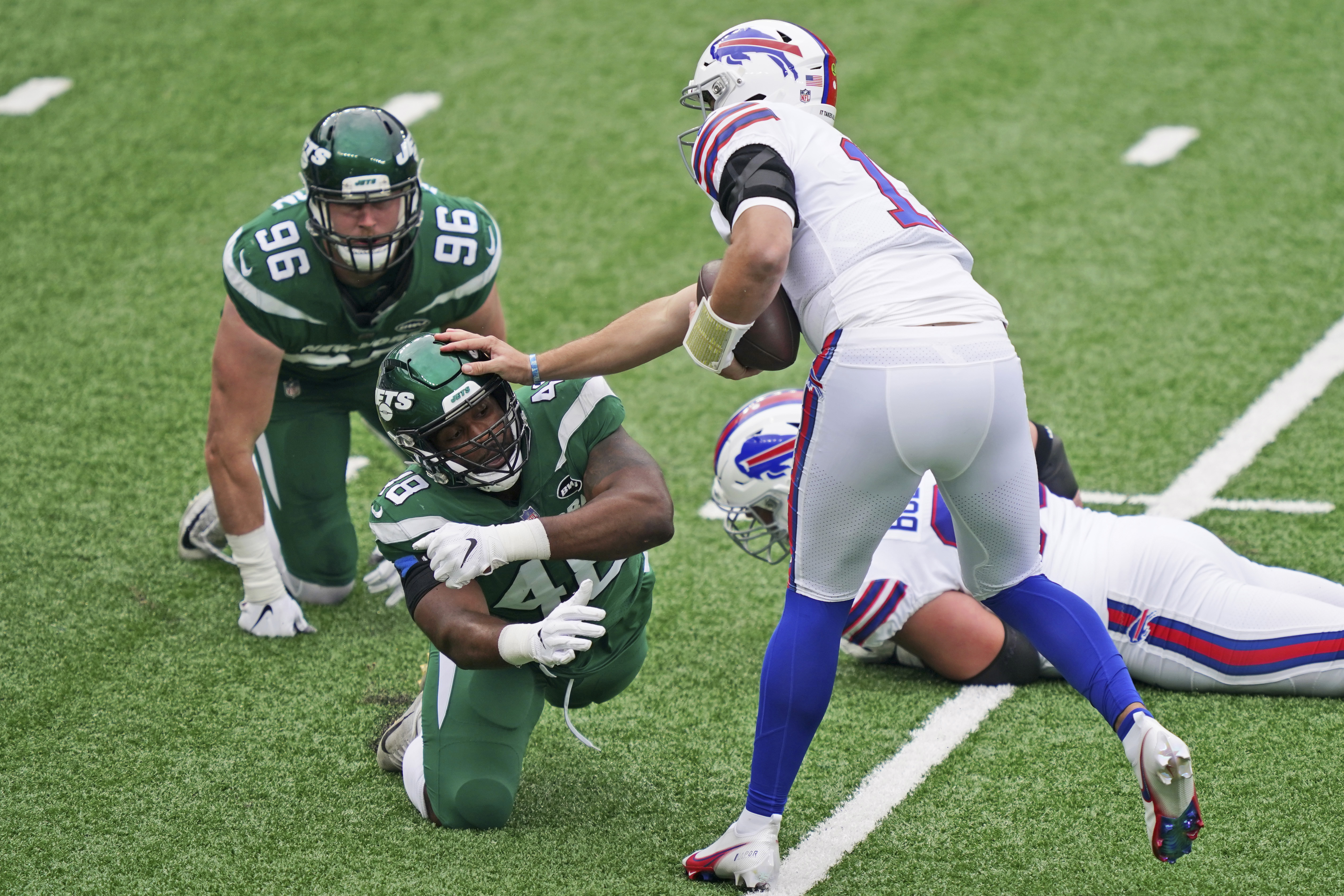 Tyler Bass, Bills defense lead the way in 18-10 win over the Jets