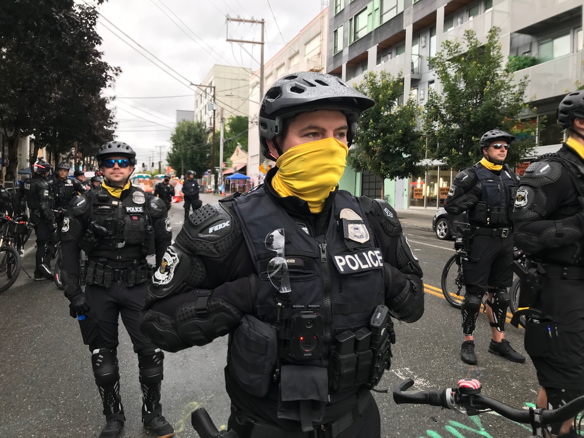 Seattle Pd Protesters Seattle cops forcibly clear CHOP - oregonlive.com
