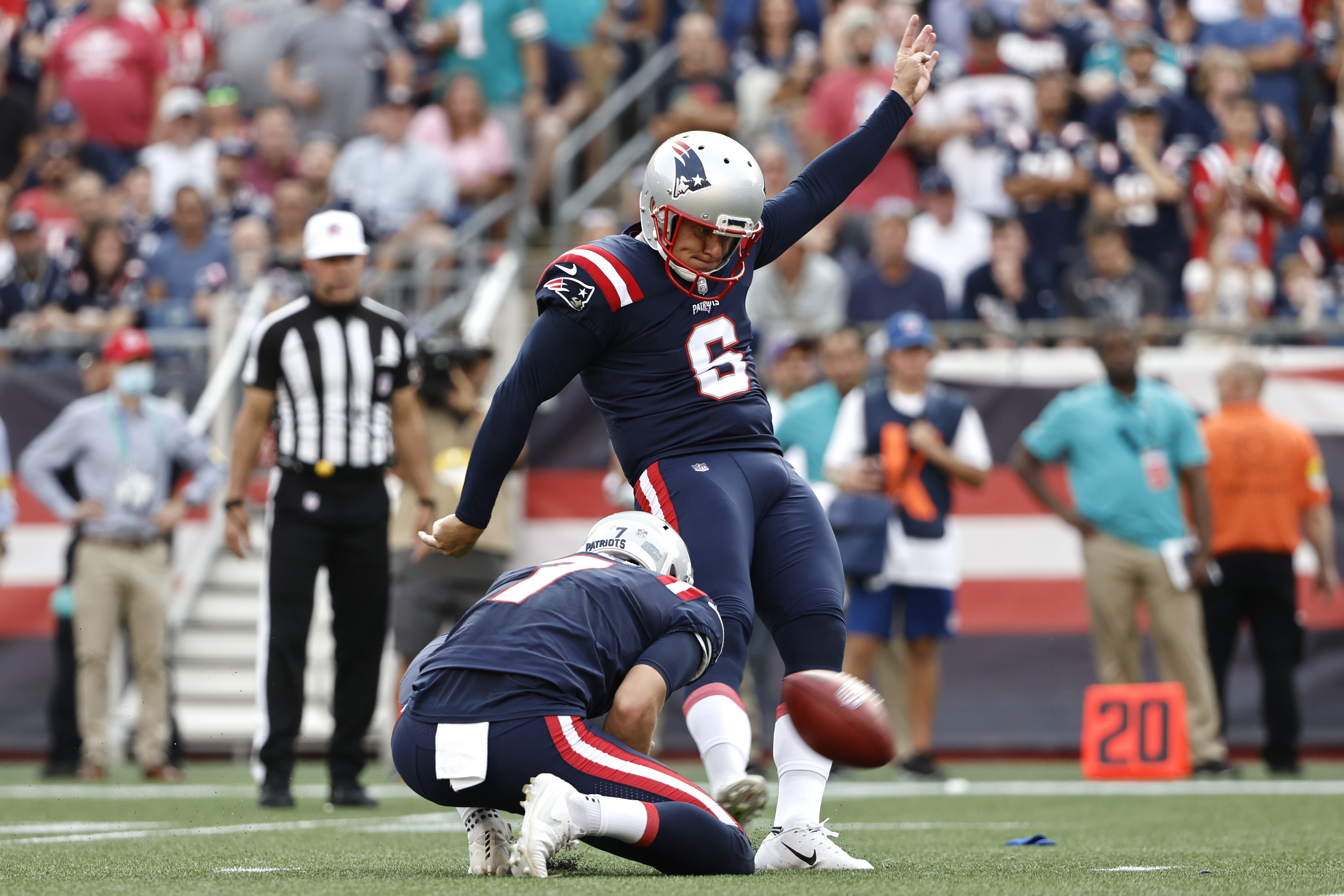 Nick Folk was ready to start a commercial real estate career. Then the  Patriots called - The Boston Globe