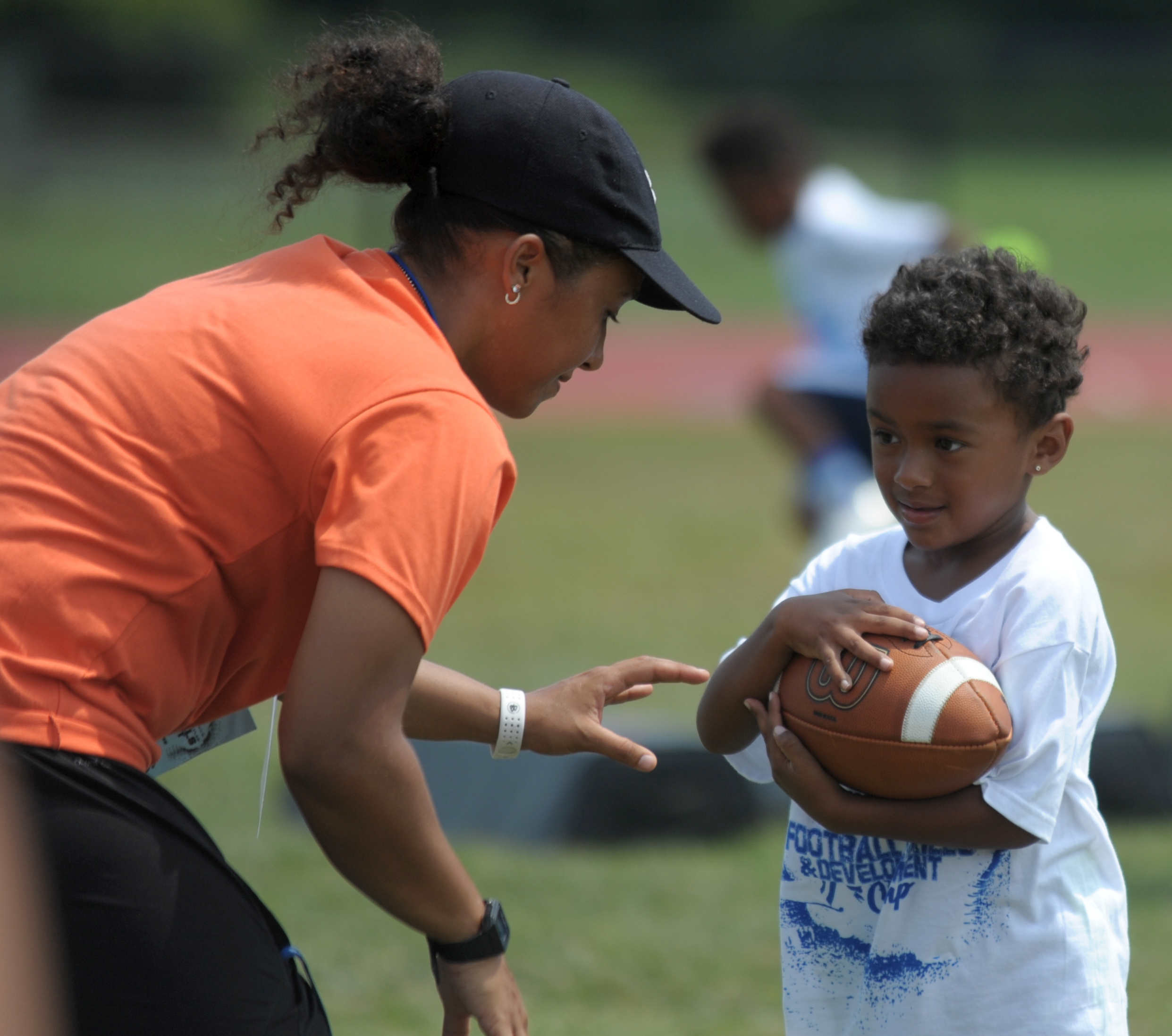 Salem native and NFL star Jonathan Taylor returns home to host football  camp 