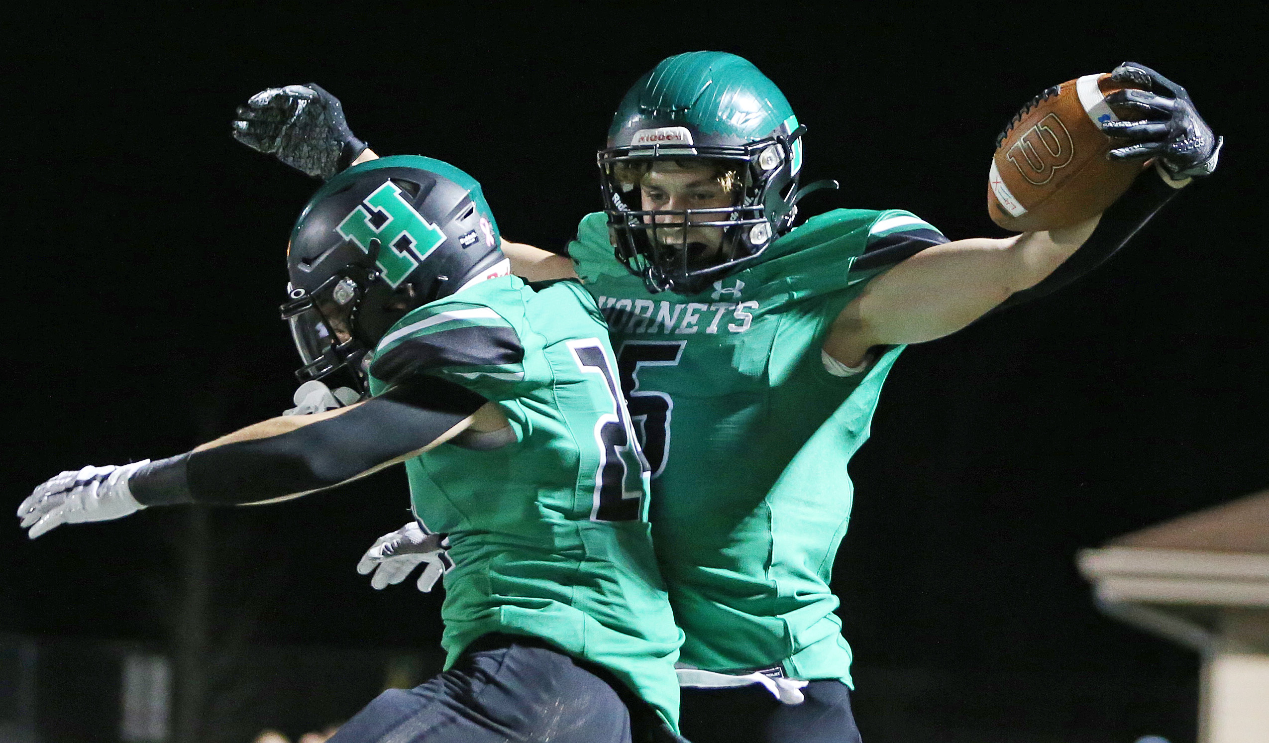 North Olmsted Vs. Medina Highland In High School D2 Football Playoffs ...