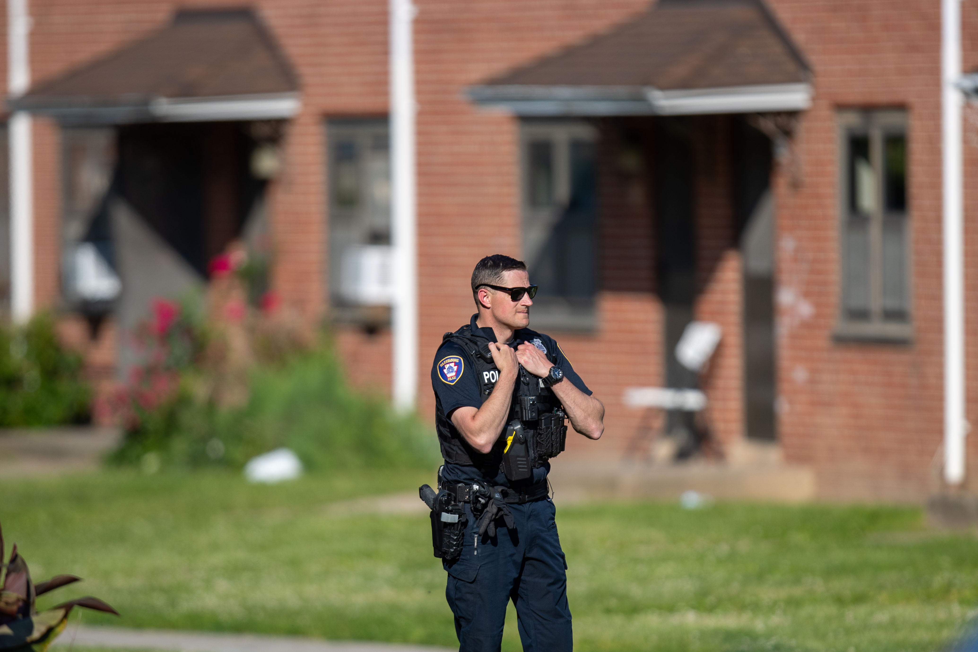 Police rescue child in Hall Manor standoff