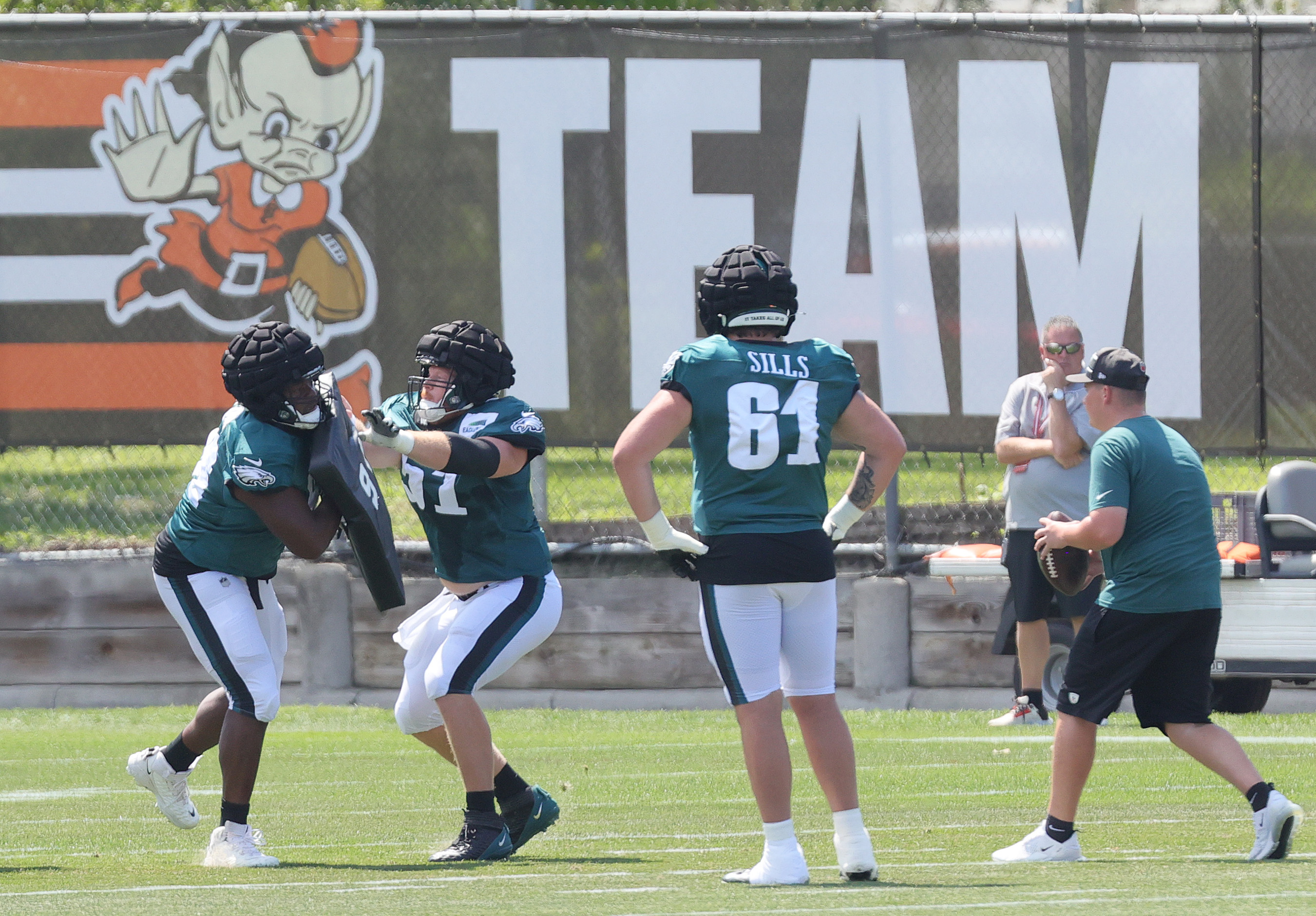 Photos of Eagles and Browns joint practice