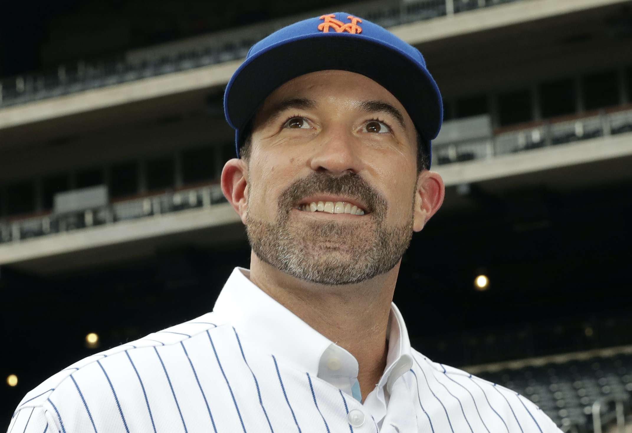 Mickey Callaway: Ex-Mets manager accused of lewd behavior, harassment -  Sports Illustrated