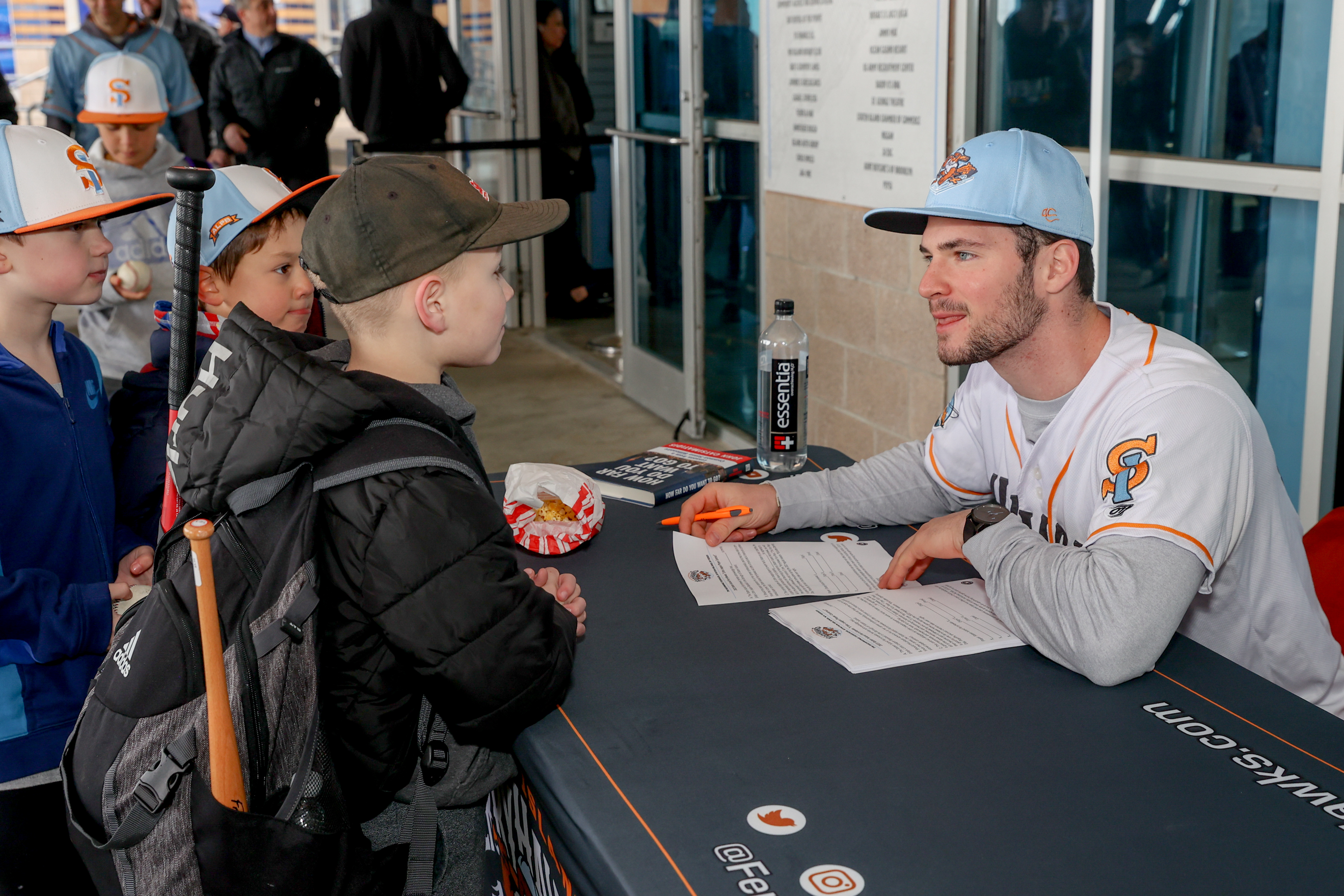 Staten Island FerryHawks on Instagram: It's the last Sunday of the season  here in #HawkCity so we're bringing it all! Full team autographs,  giveaways, kids runs the bases, and more! Visit FerryHawks.com