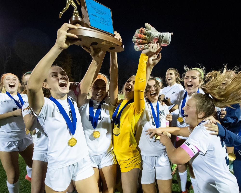 Camp Hill defeats Harrisburg Christian 2-0 in D3-1A girls high school ...