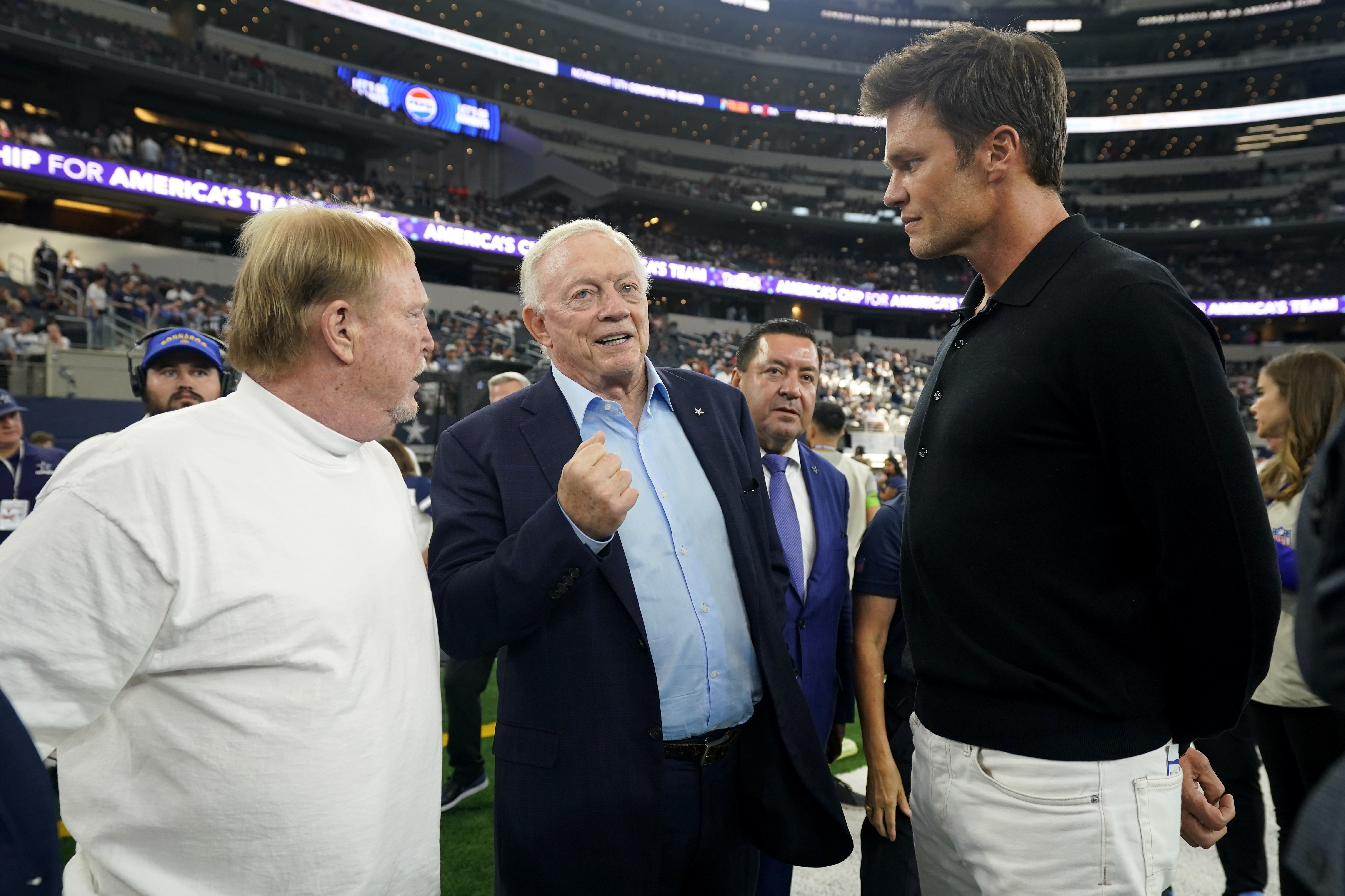 Mark Davis 'excited' Tom Brady is joining Raiders as minority owner