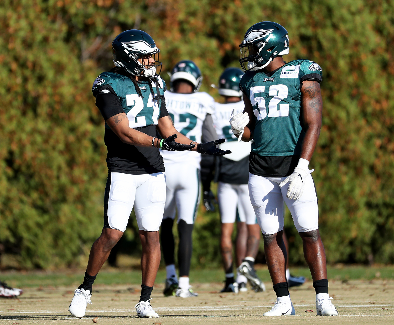 T.J. Edwards is thriving as the Eagles' defensive signal caller