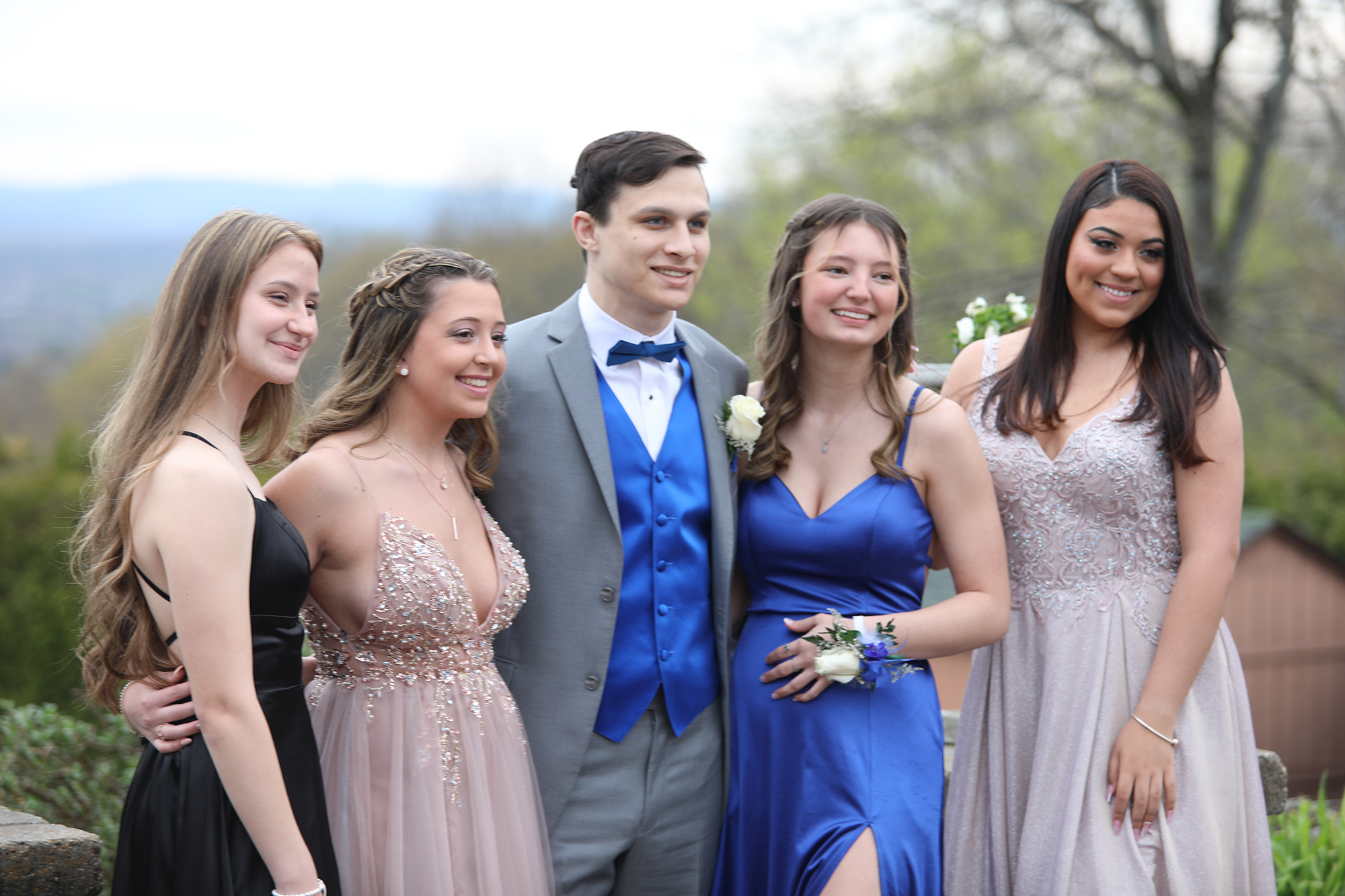 2022 prom photos Ludlow High School prom at Log Cabin