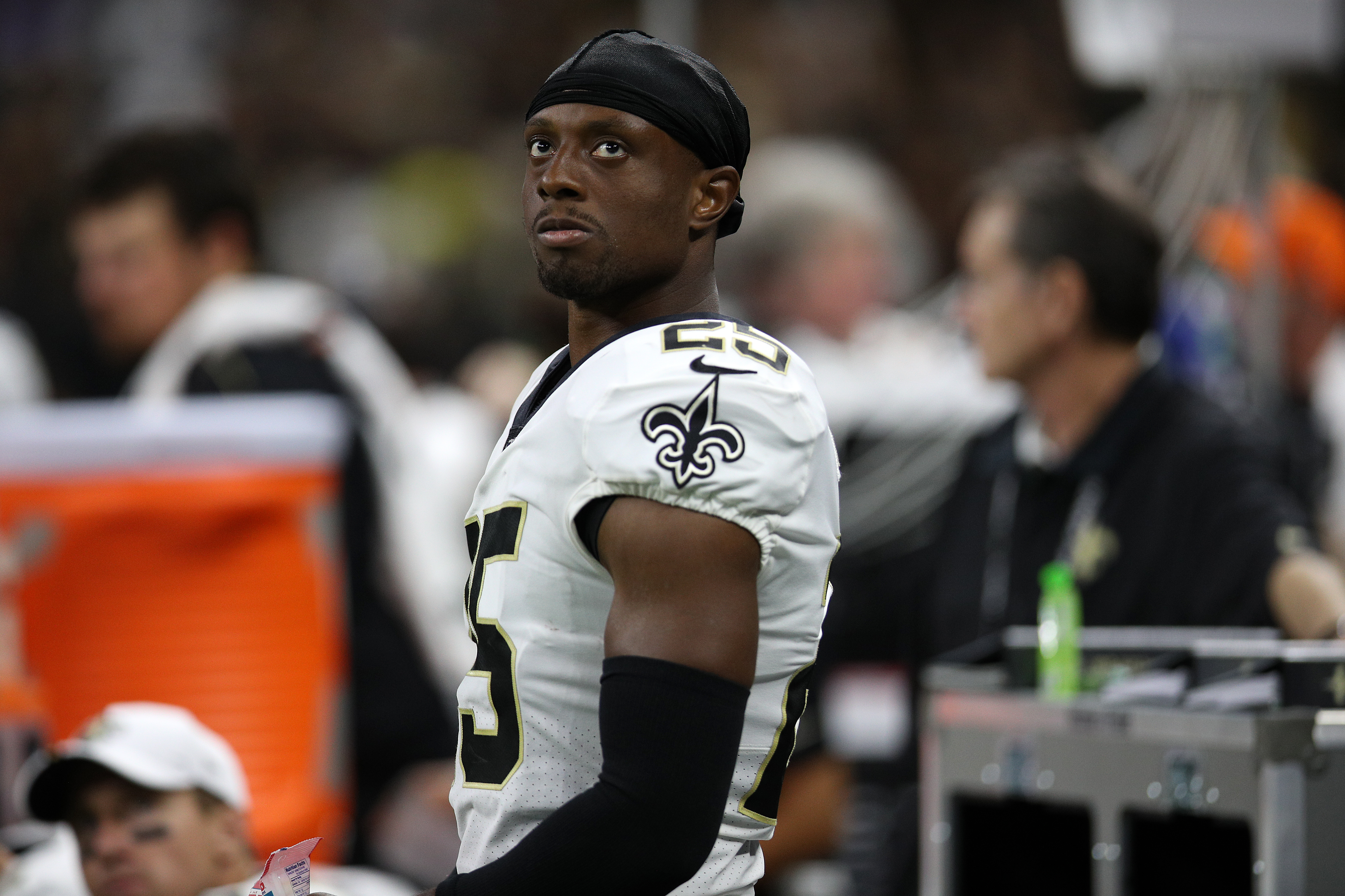 Eli Apple to become free agent as New Orleans Saints decline fifth