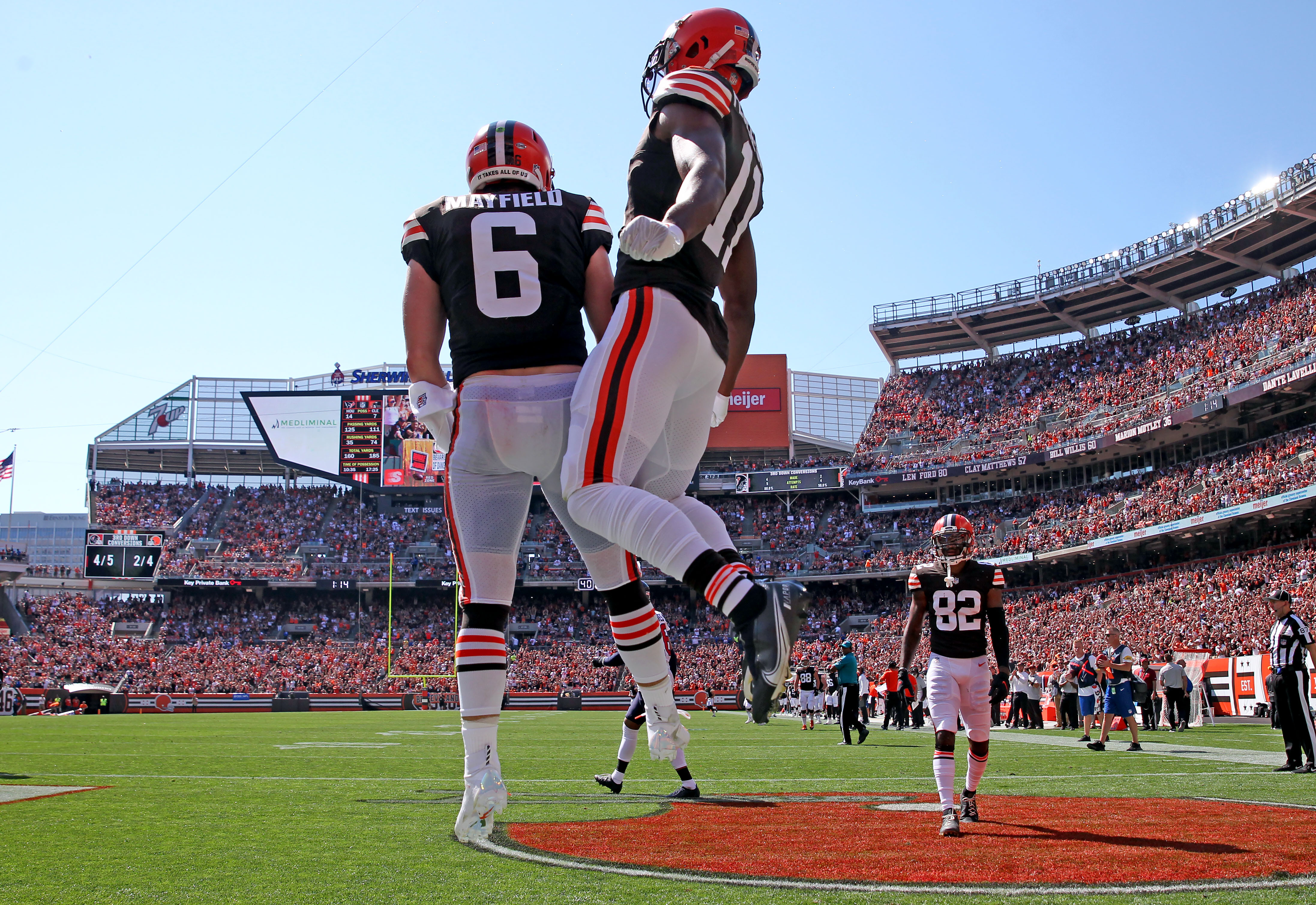 Browns overcome sloppy first half to down Texans, 31-21, in home opener 