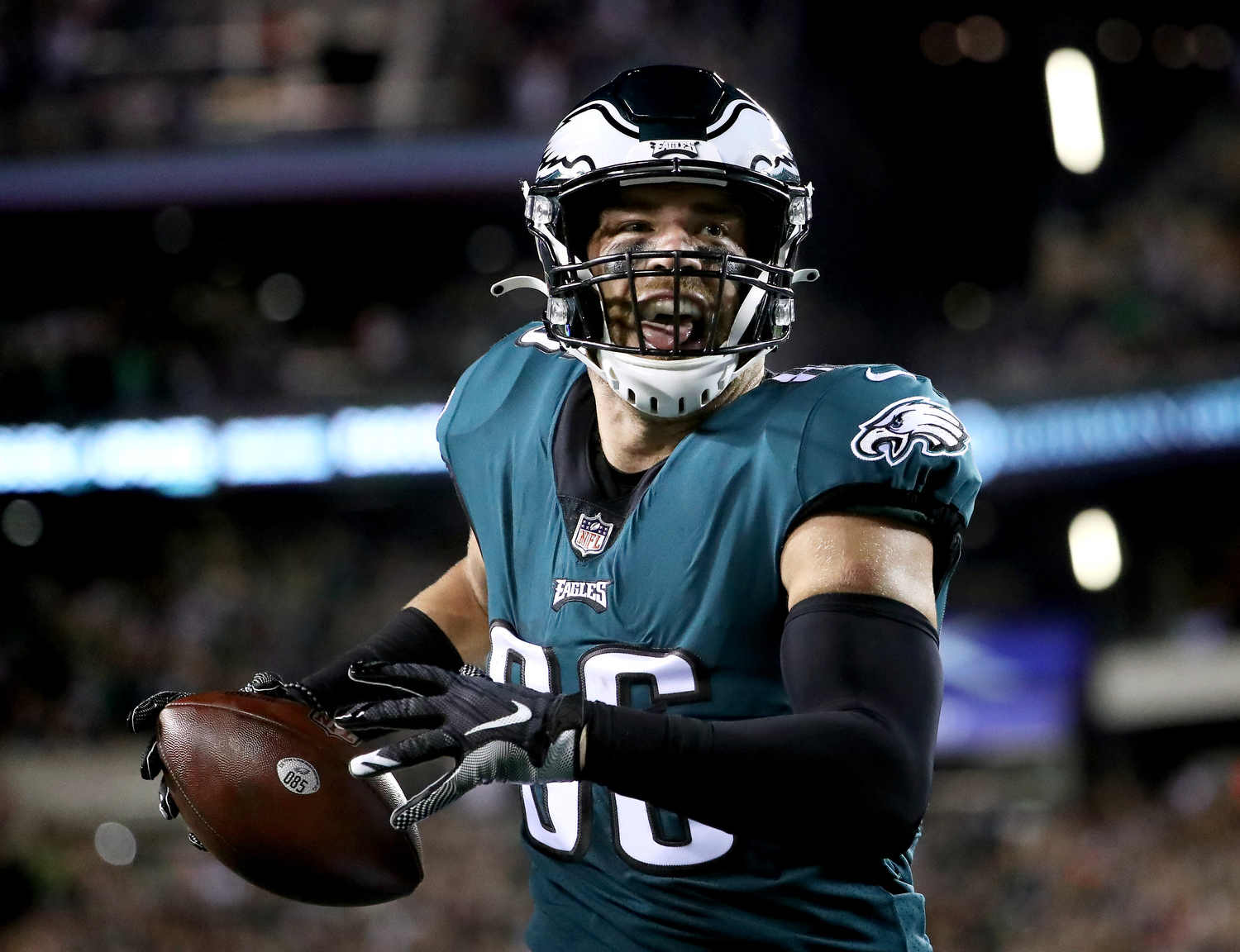 NFL rumors: Eagles could trade Zach Ertz or Dallas Goedert by Week 7