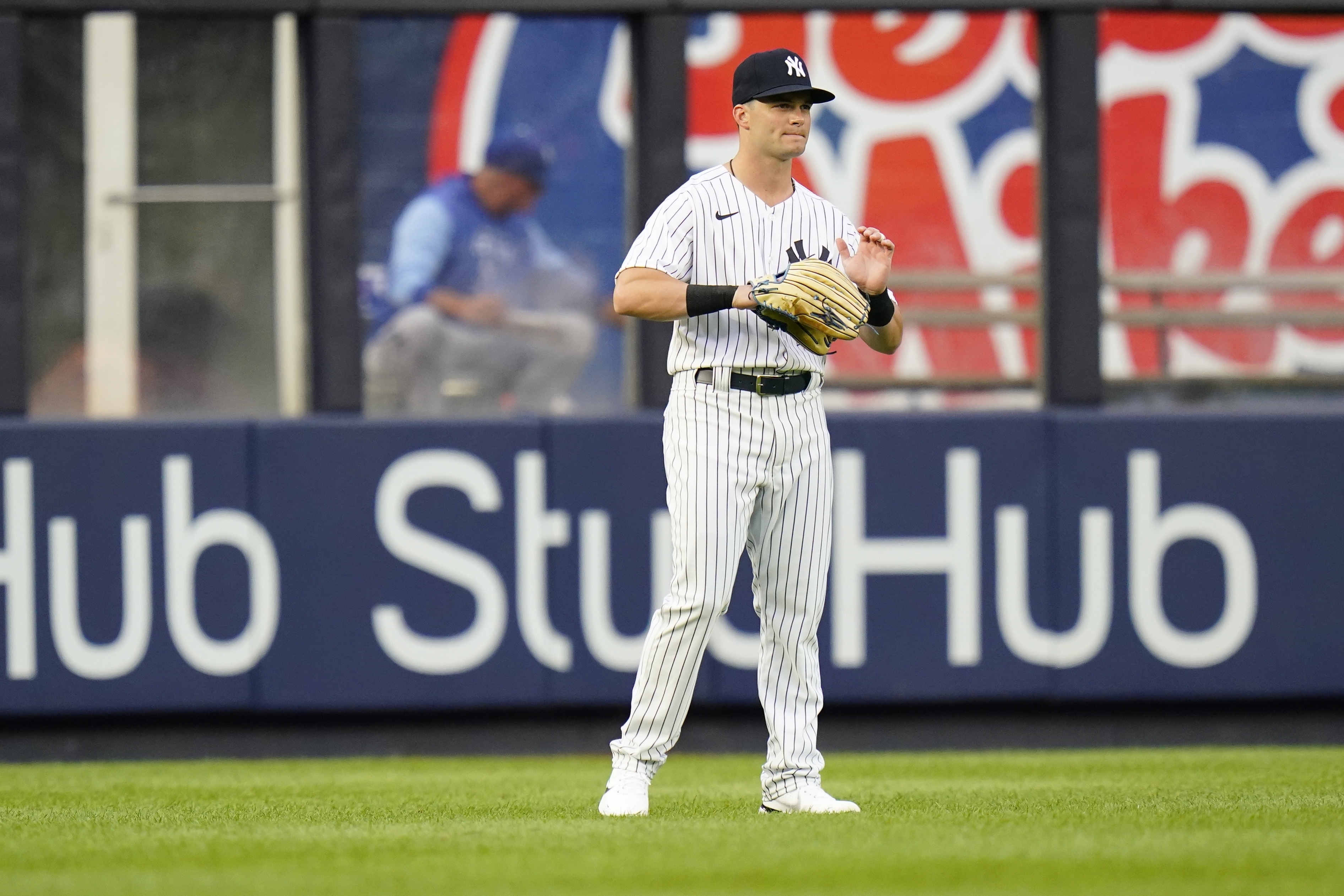 Andrew Benintendi goes 0-for-4 in Yankees debut but ex-Red Sox OF