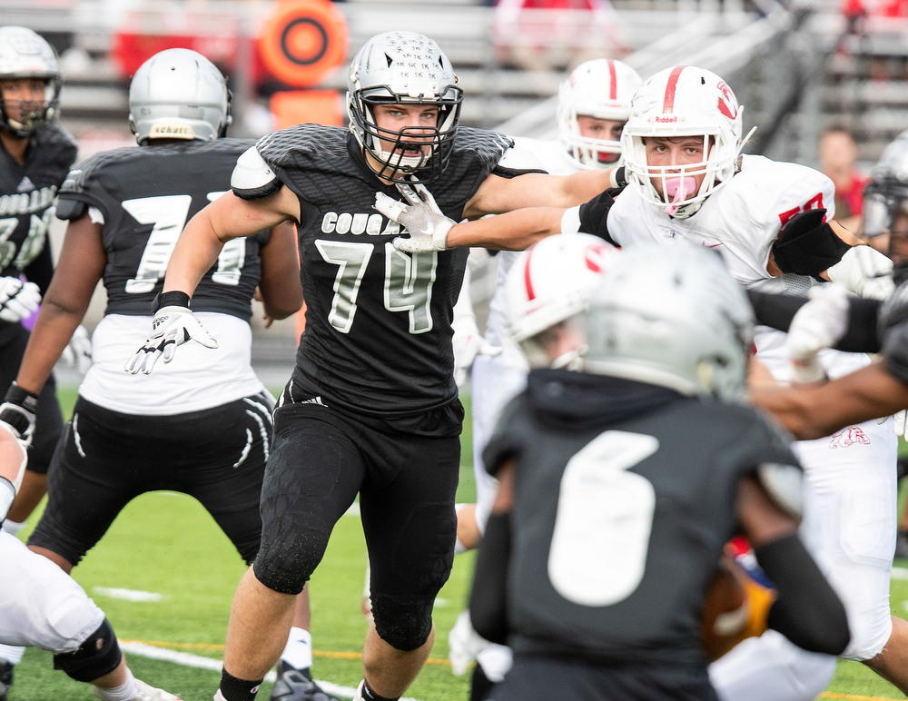 Harrisburg defeats Wilson 3221 in District 36A high school football
