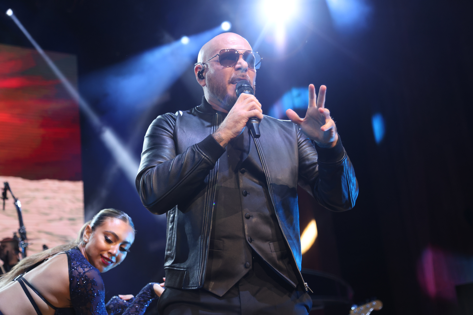 Pitbull's Can't Stop Us Now tour stopped at Blossom Music Center ...