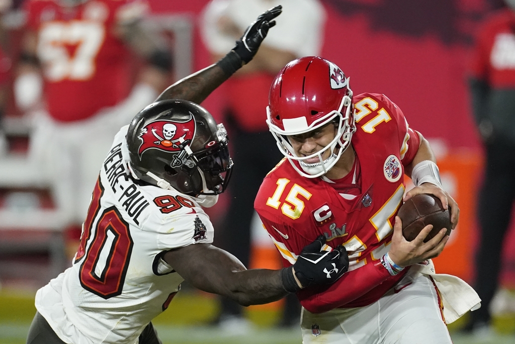 Chiefs open as underdogs vs Bills, Bucs, Chargers