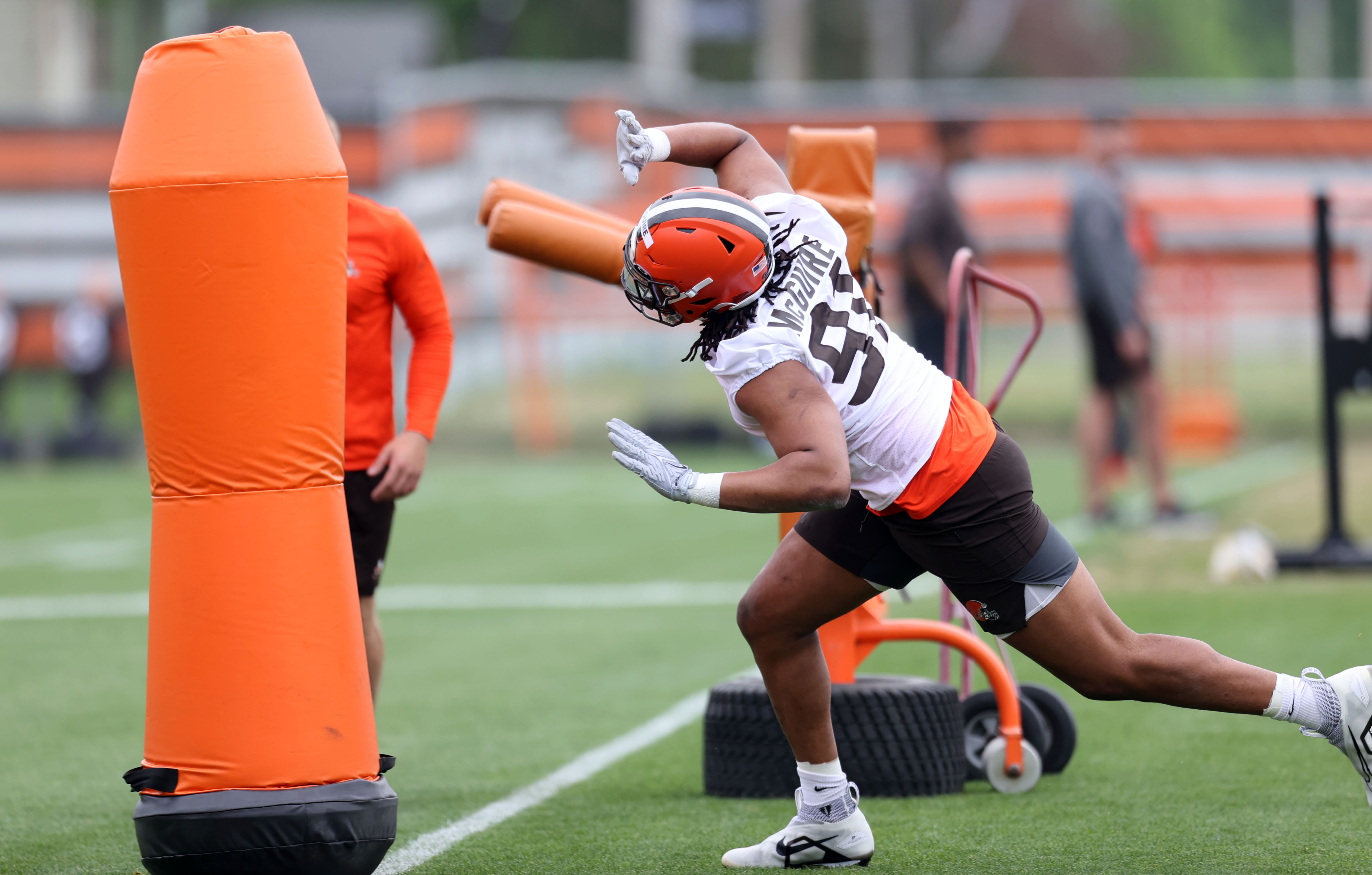 I'm a guy with a lot of interests': Get to know Browns DE Ogbo