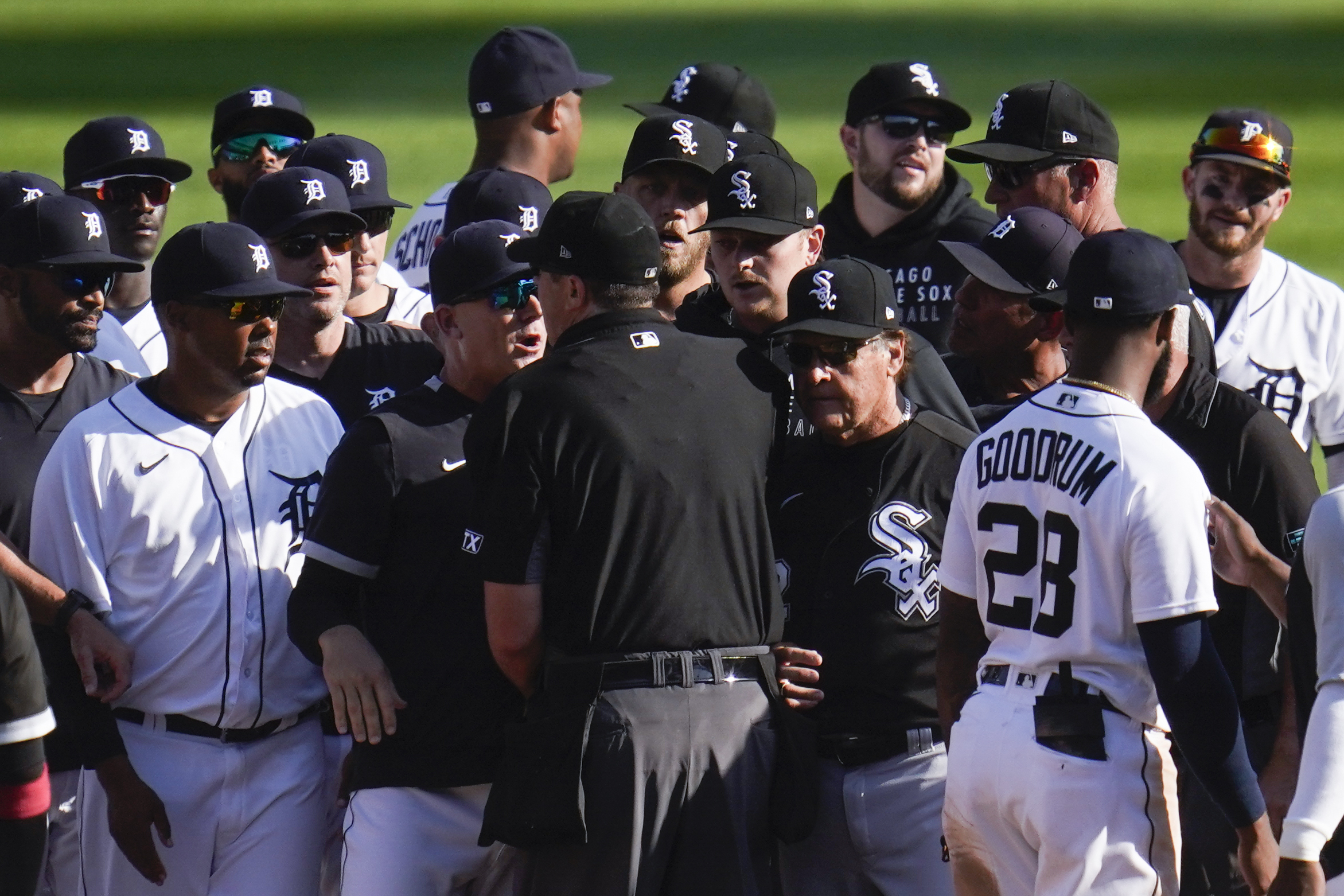 Tony La Russa Throws Lucas Giolito Under The Bus After Ejection