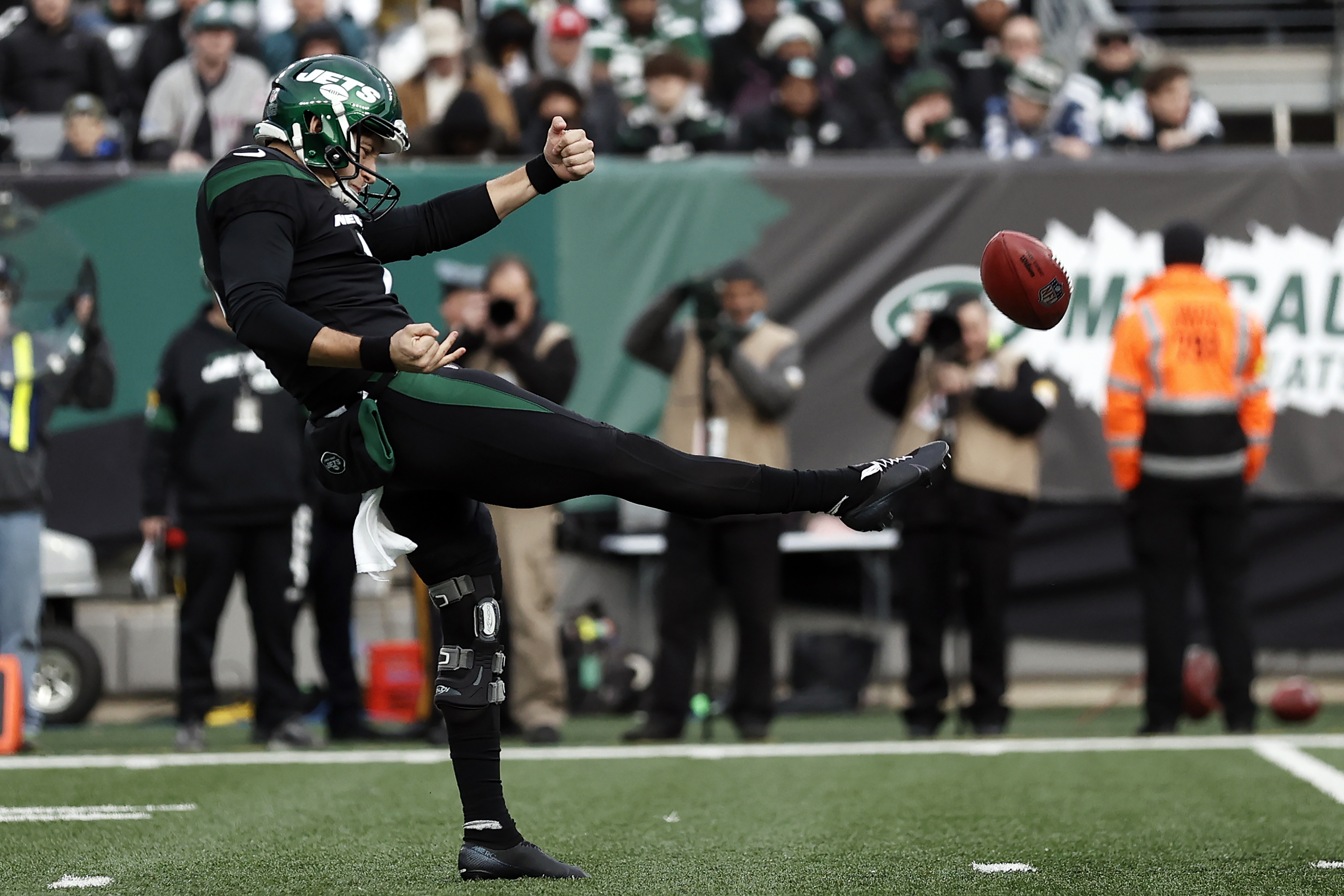 Steelers claimed punter Braden Mann off waivers from Jets