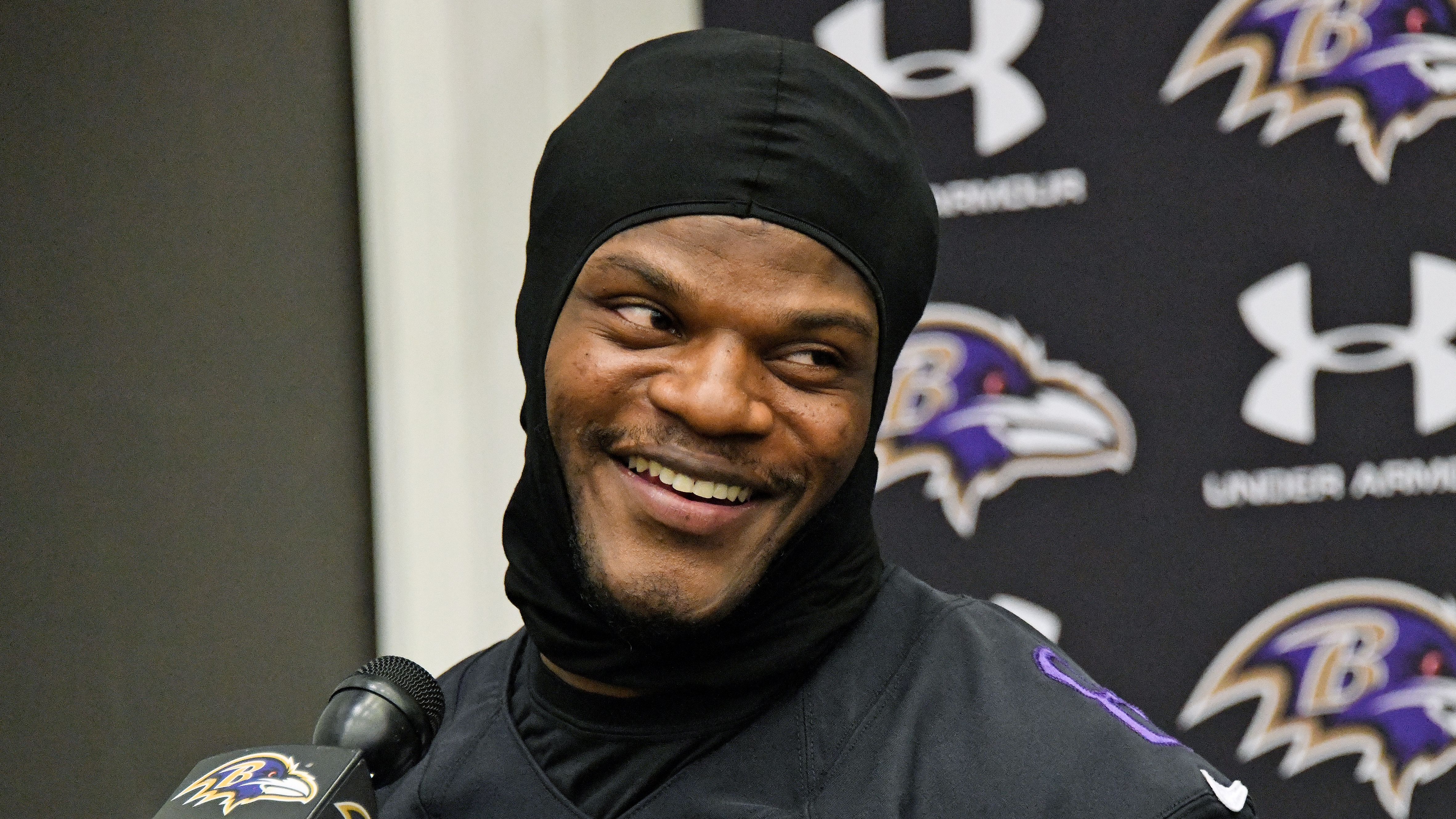 The Patriots need to make a move for Lamar Jackson