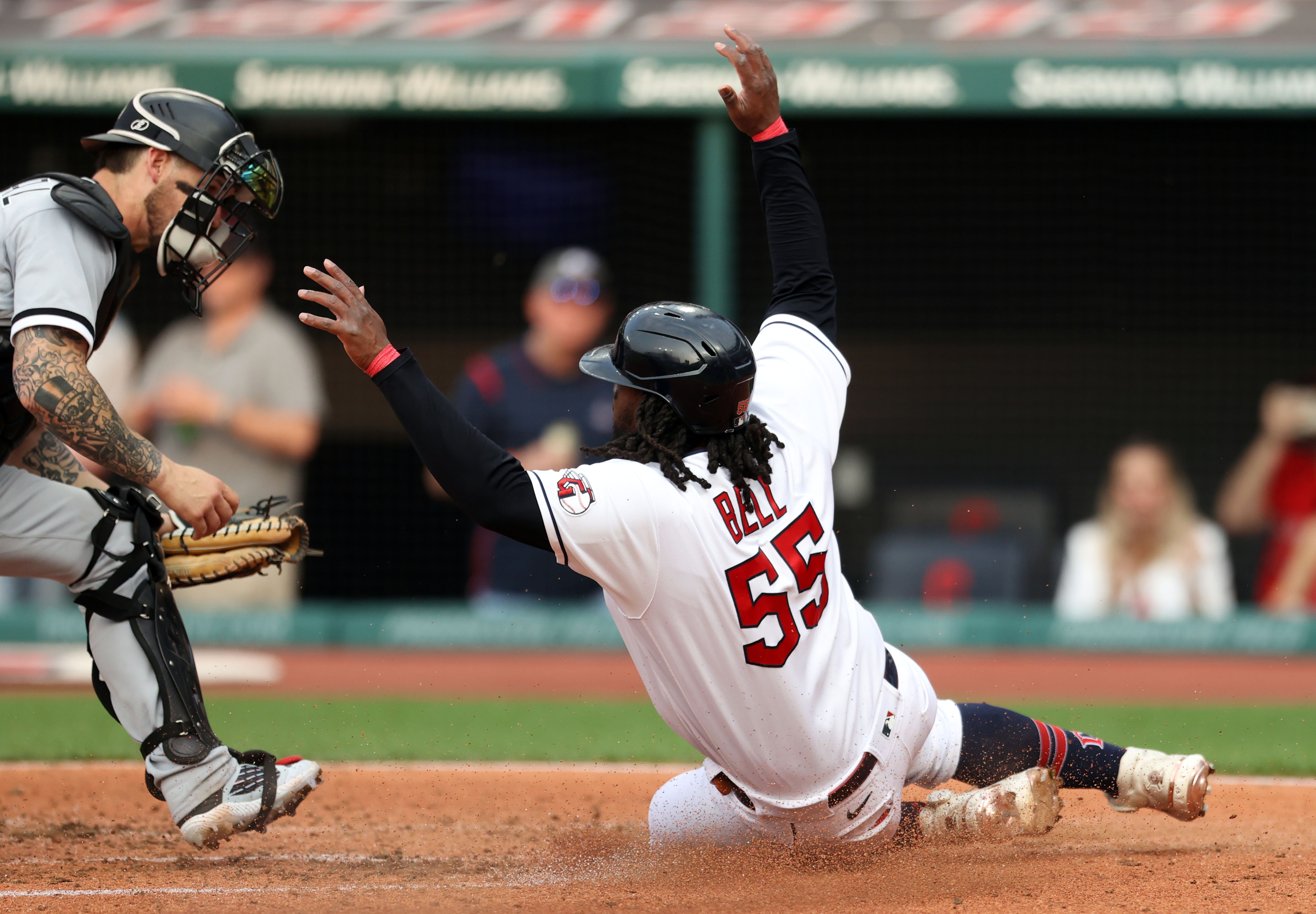 Josh Bell puts the Guardians on the board in the first! 🔔 #ForTheLand, #CLESpring