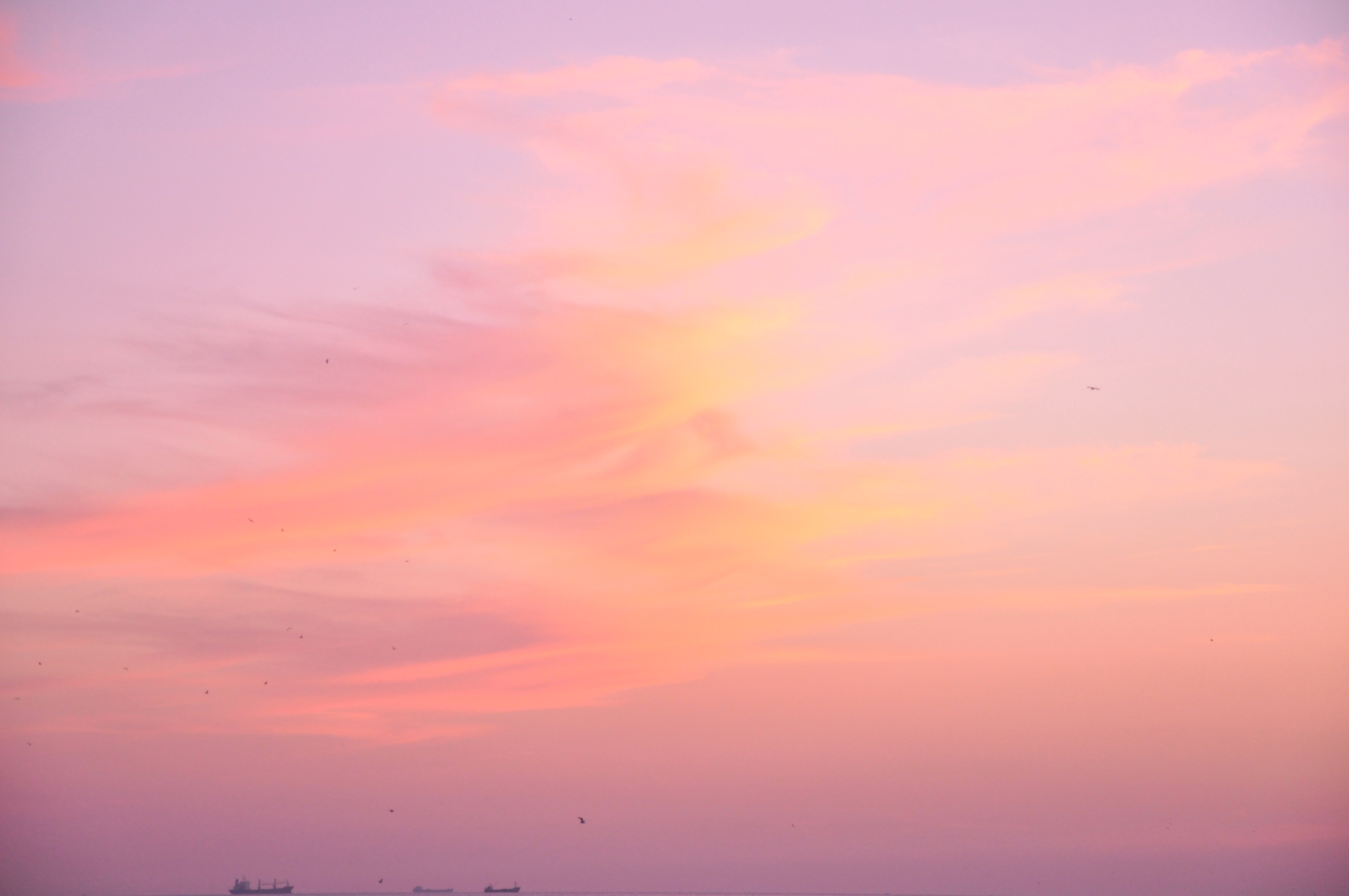marijuana-facility-s-lights-turn-sky-pink-spark-ufo-theories